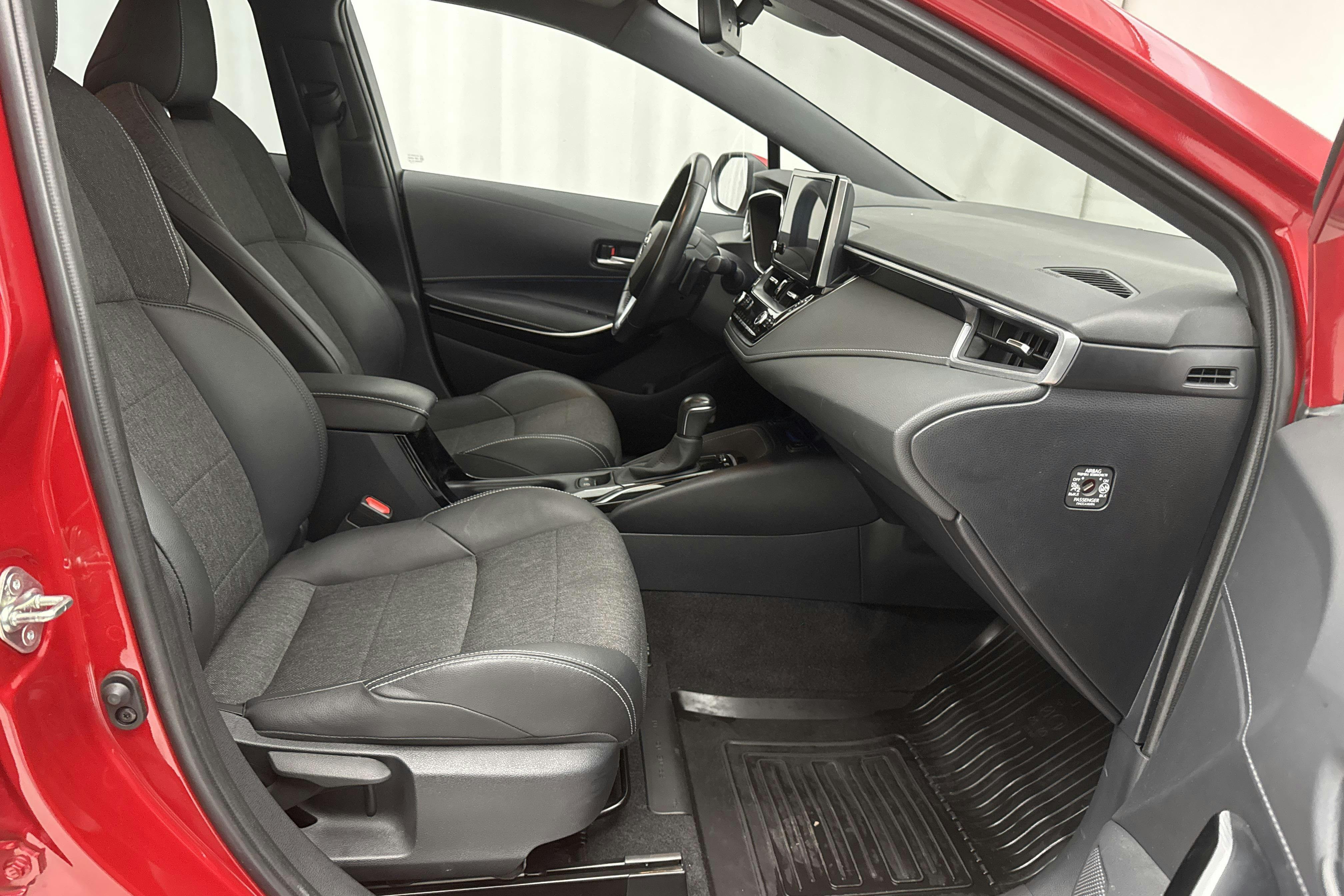 Toyota Corolla 2.0 Hybrid Touring Sports (184hk) - 49 590 km - Automatic - red - 2022