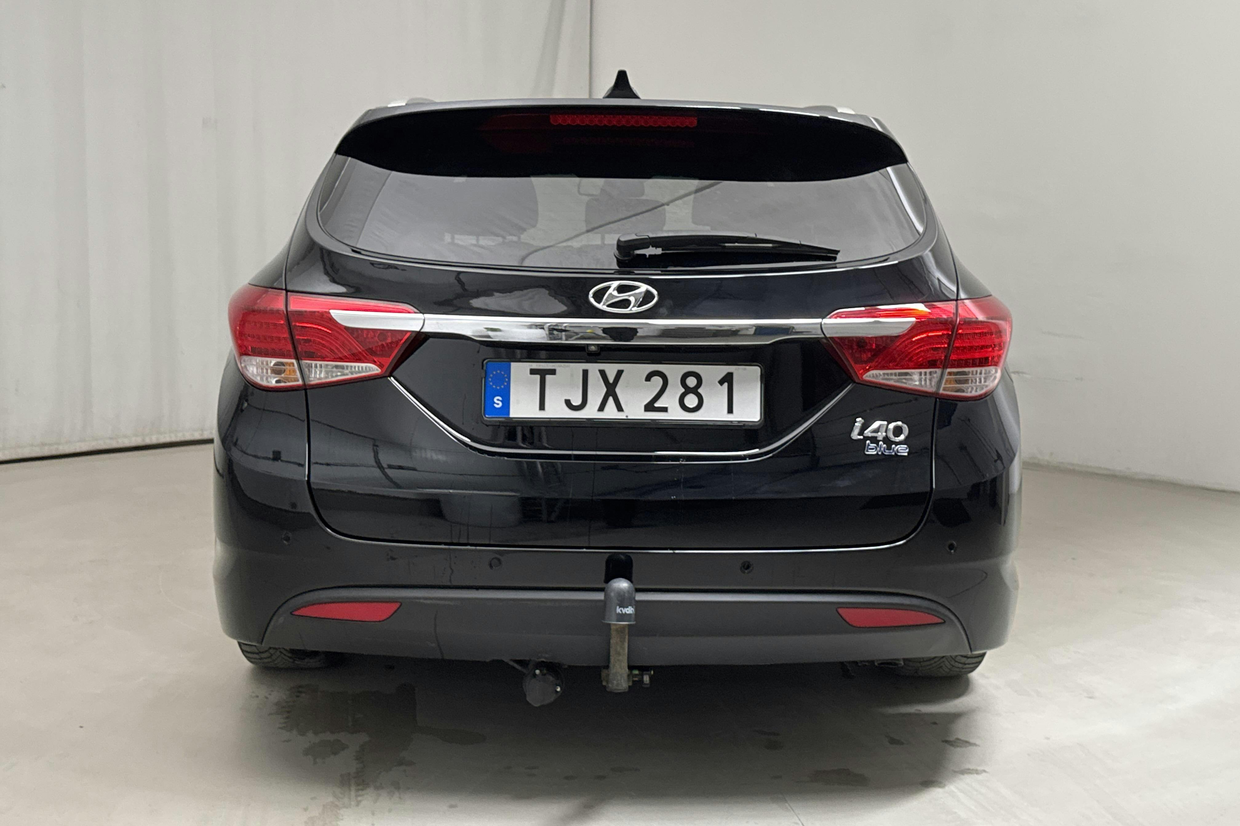 Hyundai i40 1.7 CRDi Kombi (136hk) - 220 590 km - Manual - black - 2014