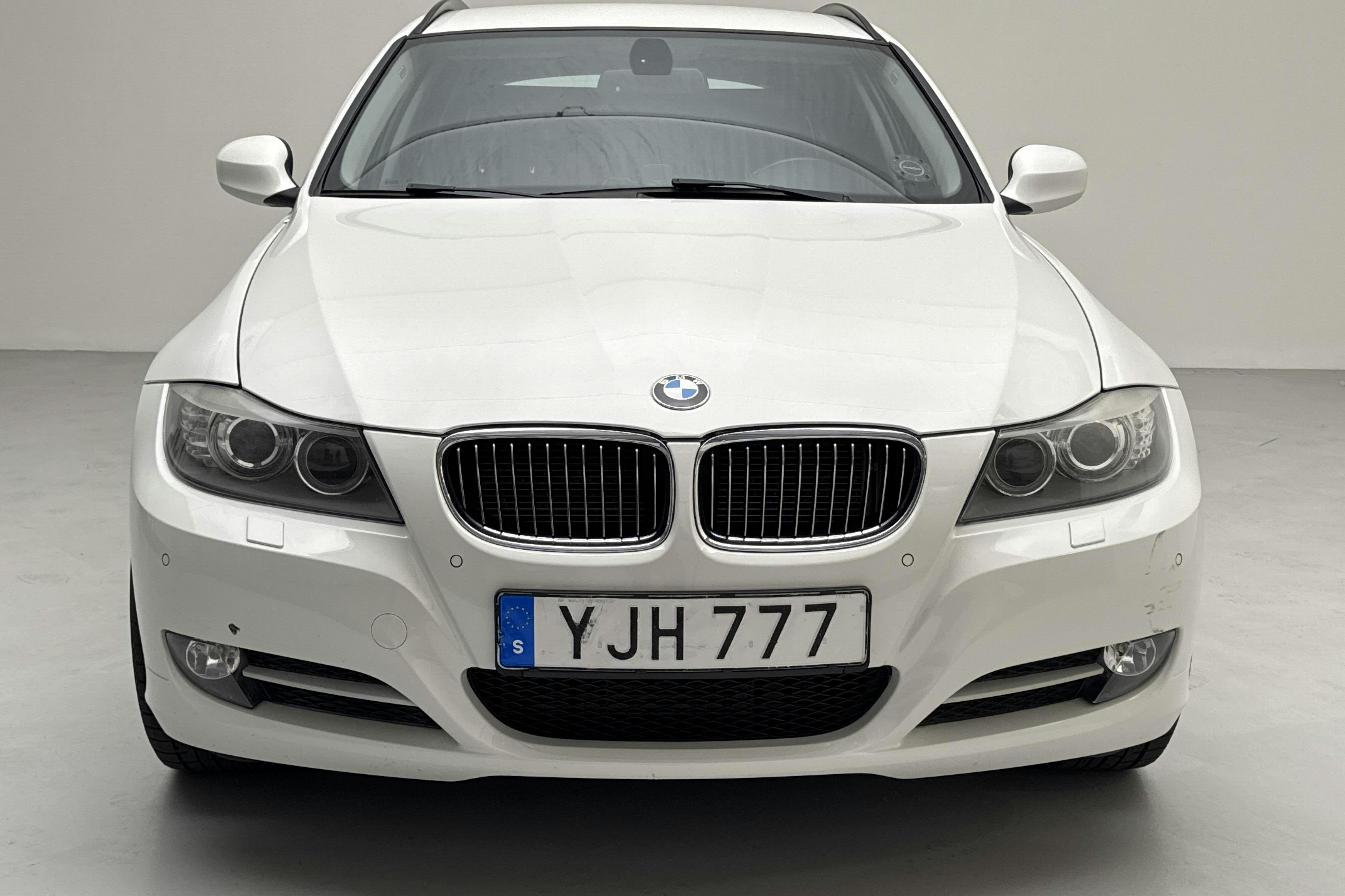 BMW 316d Touring, E91 (116hk) - 17 220 mil - Manuell - vit - 2011