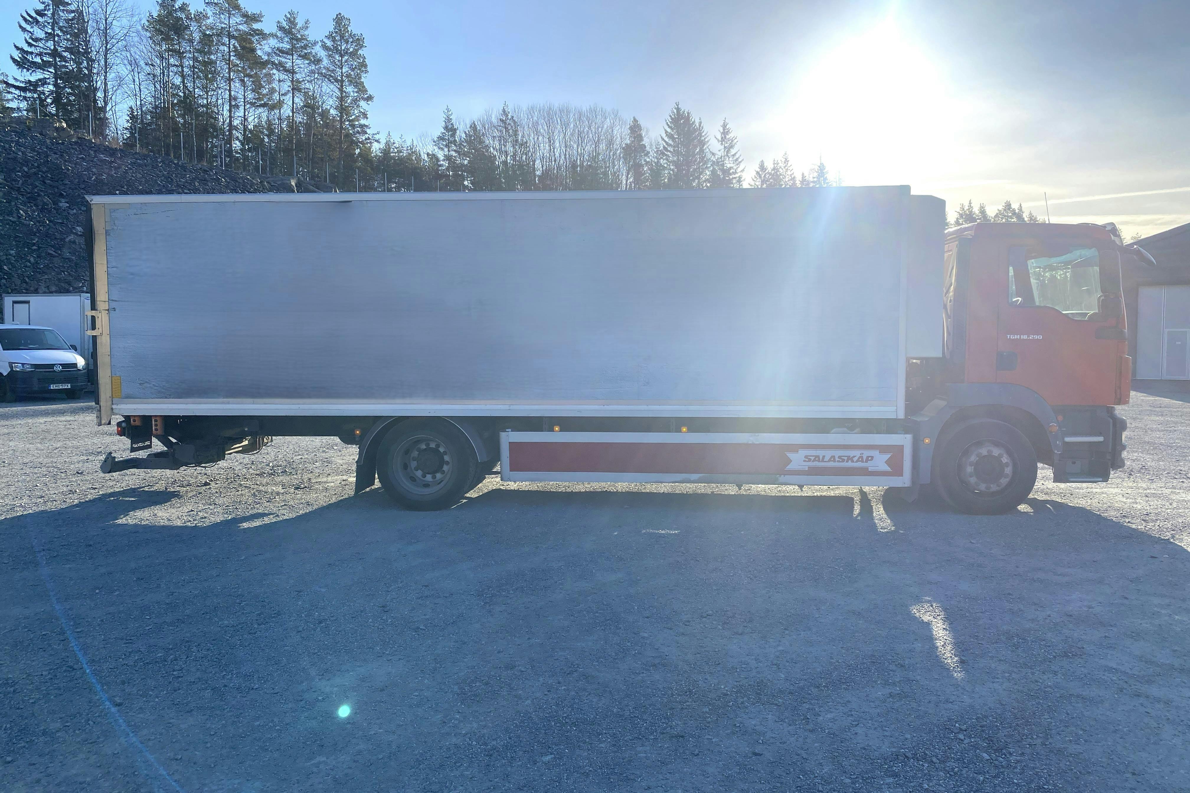 M.A.N TGM 18.290 LL - 191 557 km - Automaattinen - punainen - 2014