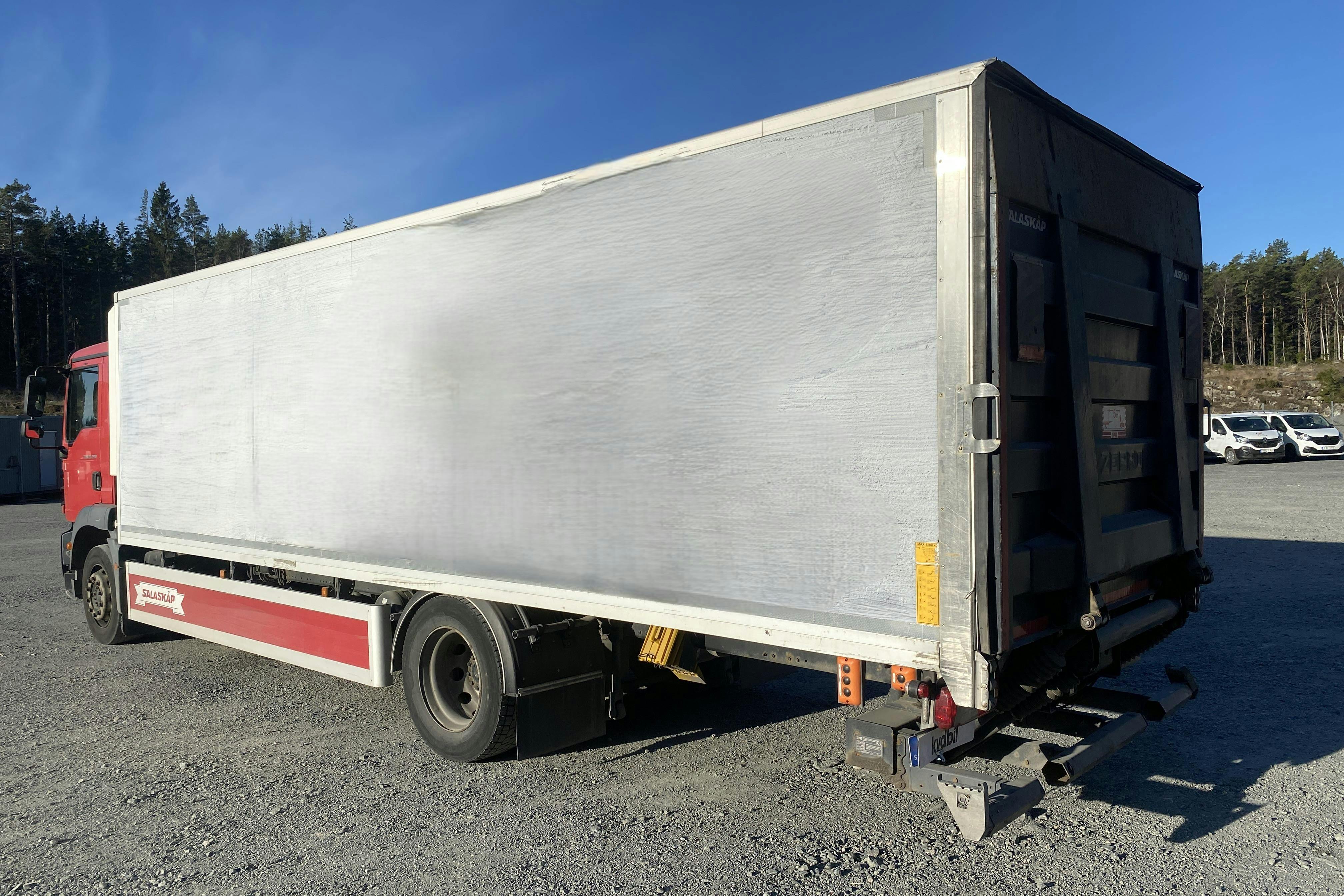 M.A.N TGM 18.290 LL - 191 557 km - Automaattinen - punainen - 2014