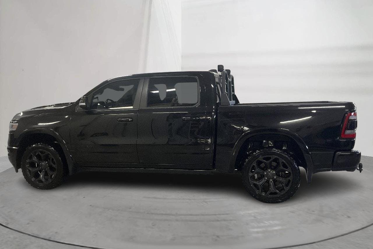 Dodge RAM 1500 5.7 (395hk) - 9 332 mil - Automat - svart - 2022
