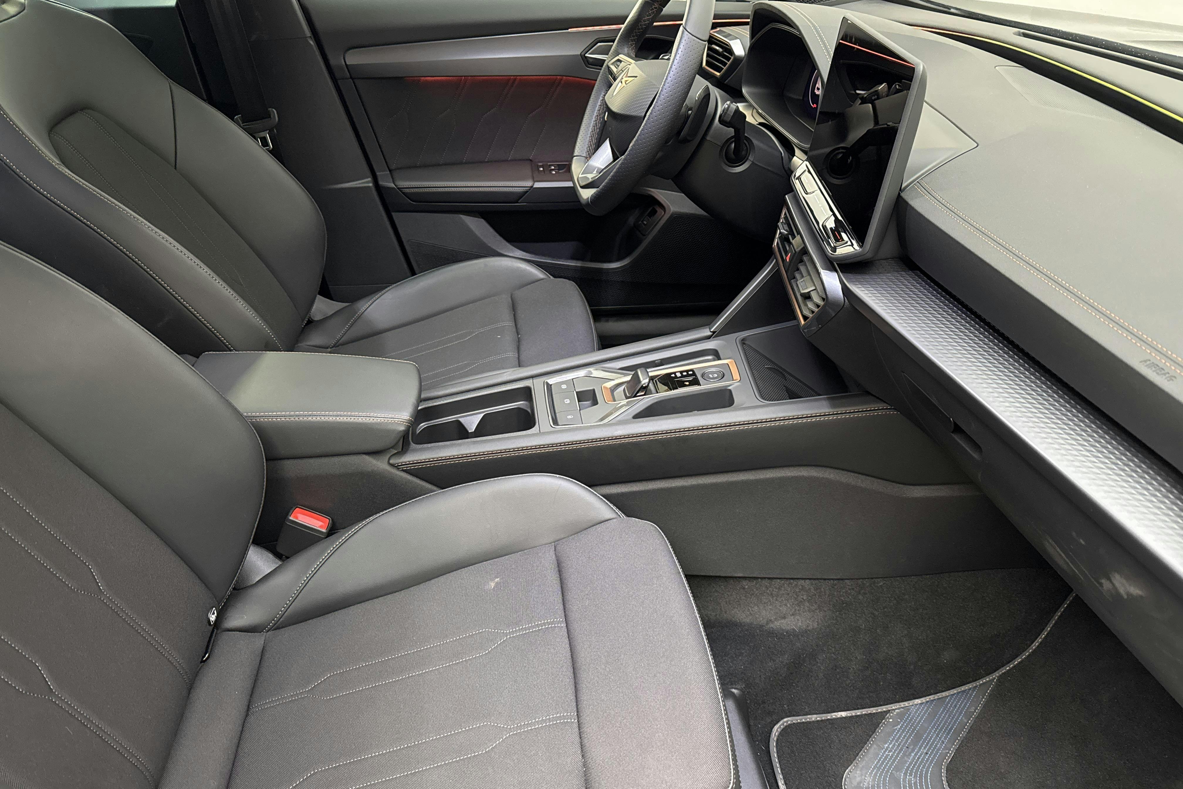 Cupra Formentor 1.5 eTSI DSG (150hk) - 1 089 mil - Automat - svart - 2025