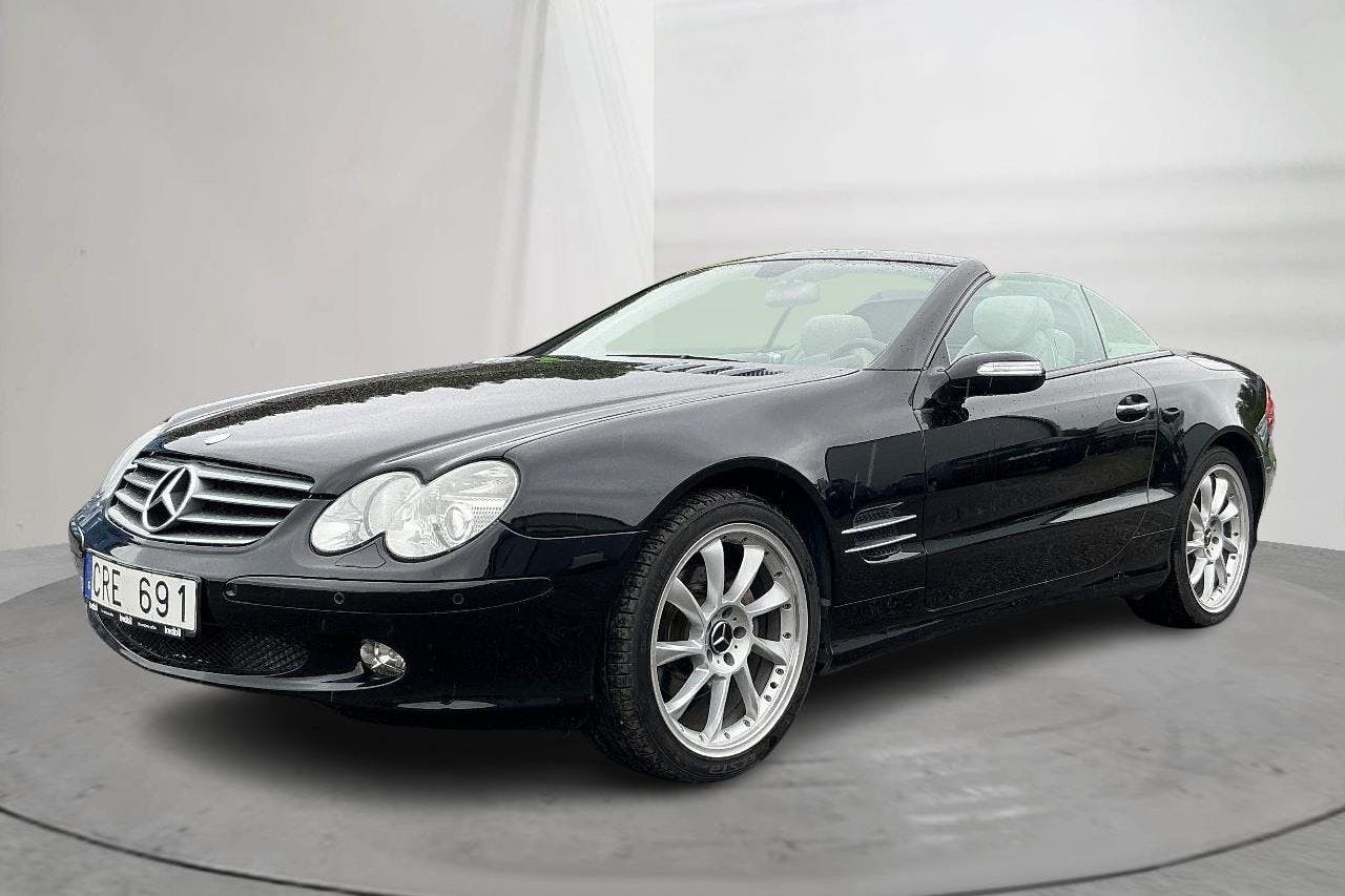 Presentationsfoto 1 av 19: Mercedes SL 350 R230 (245hk) - 12 648 mil - Automat - svart - 2005