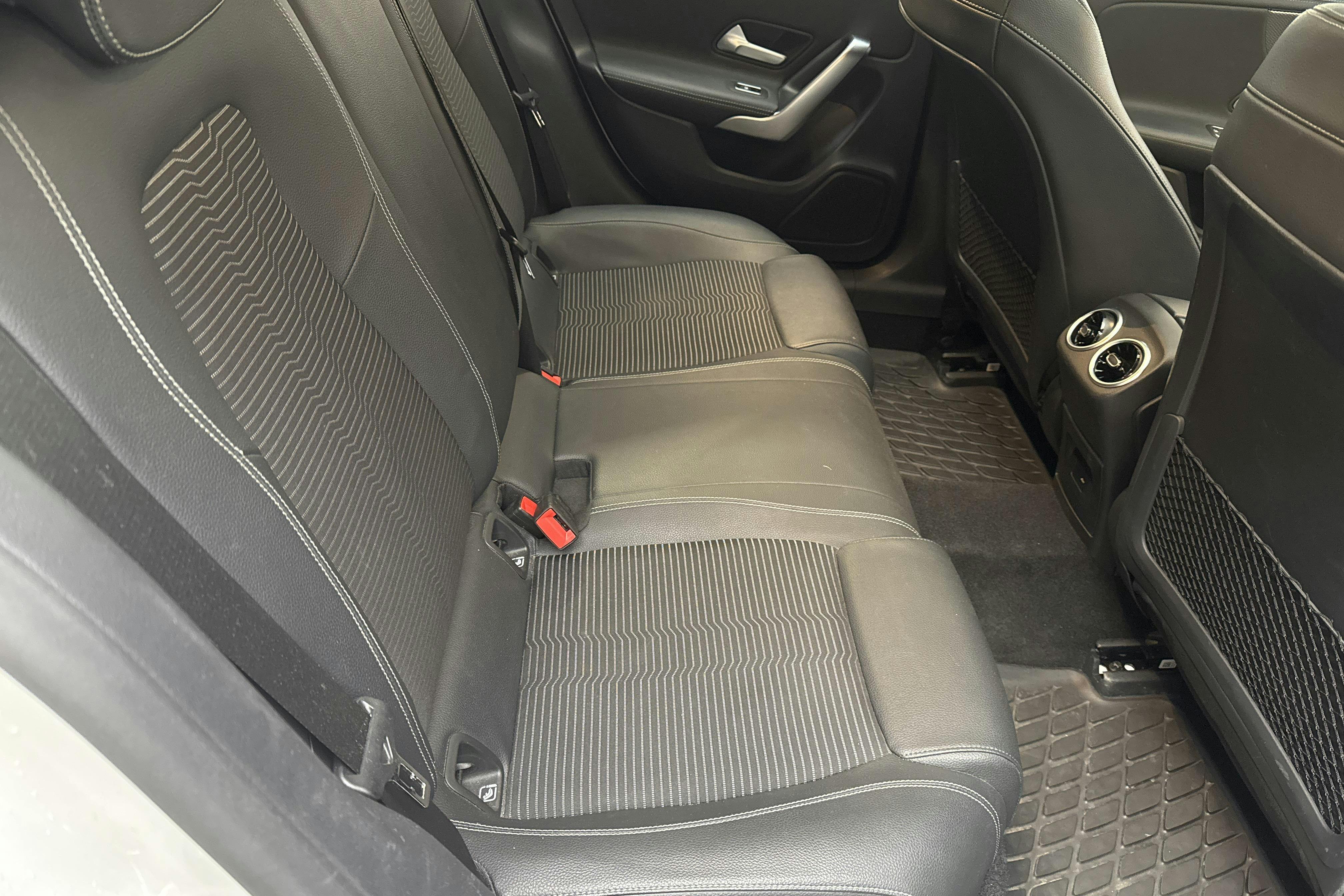Mercedes CLA 200 d Shooting Brake X118 (150hk) - 114 770 km - Automatic - white - 2021