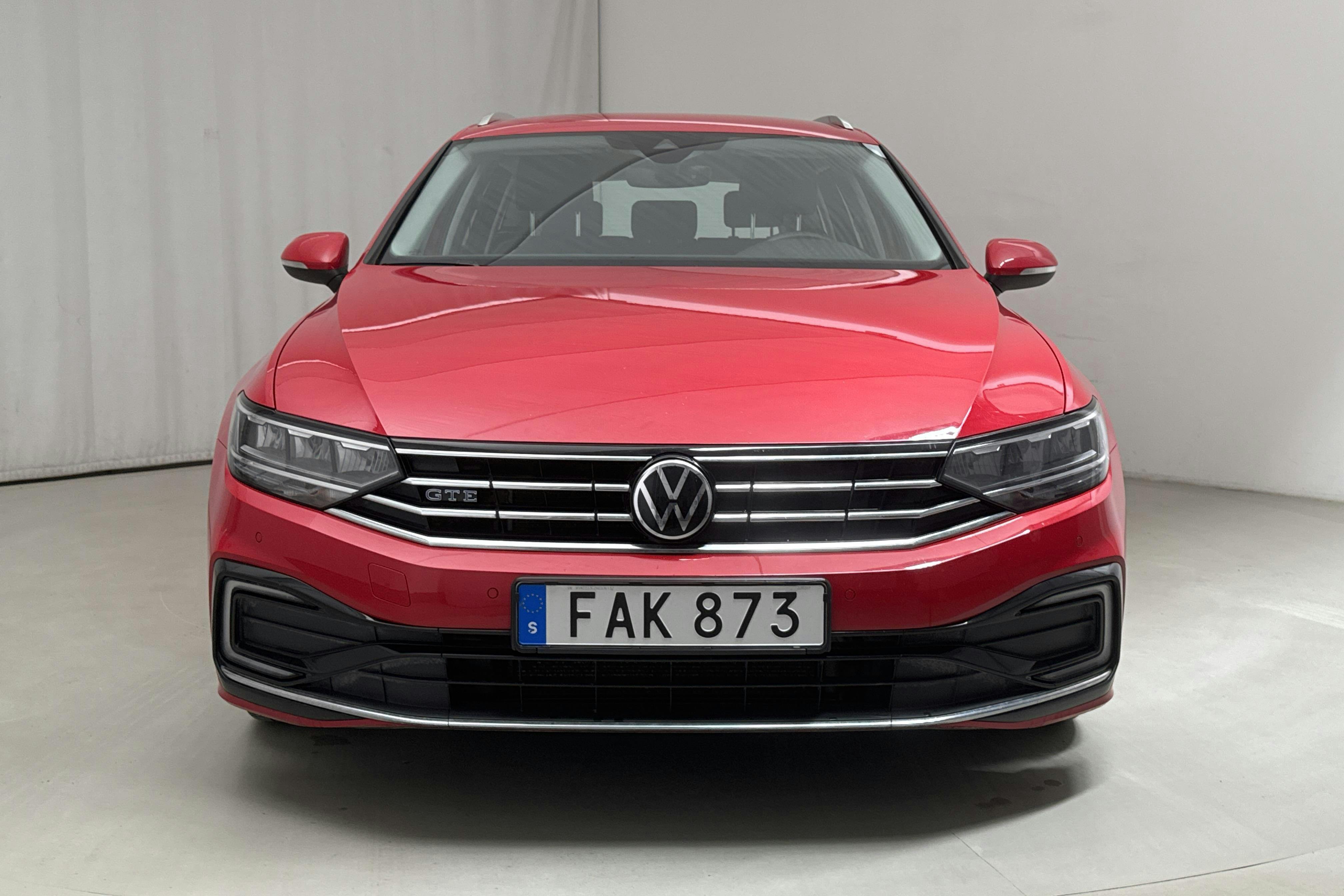 VW Passat 1.4 GTE Sportscombi (218hk) - 12 108 mil - Automat - röd - 2022