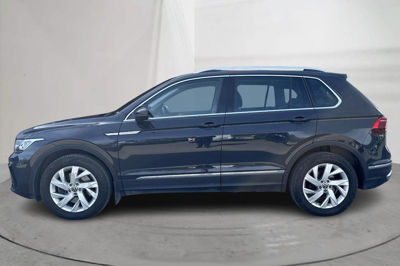 VW Tiguan 2.0 TSI 4MOTION (190hk) - 7 171 mil - Automat - grå - 2022