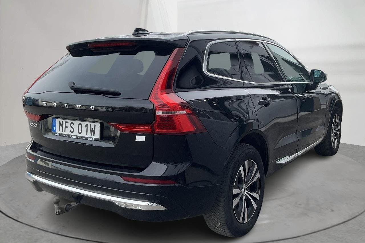 Volvo XC60 T6 AWD Recharge (350hk) - 107 650 km - Automatyczna - czarny - 2023