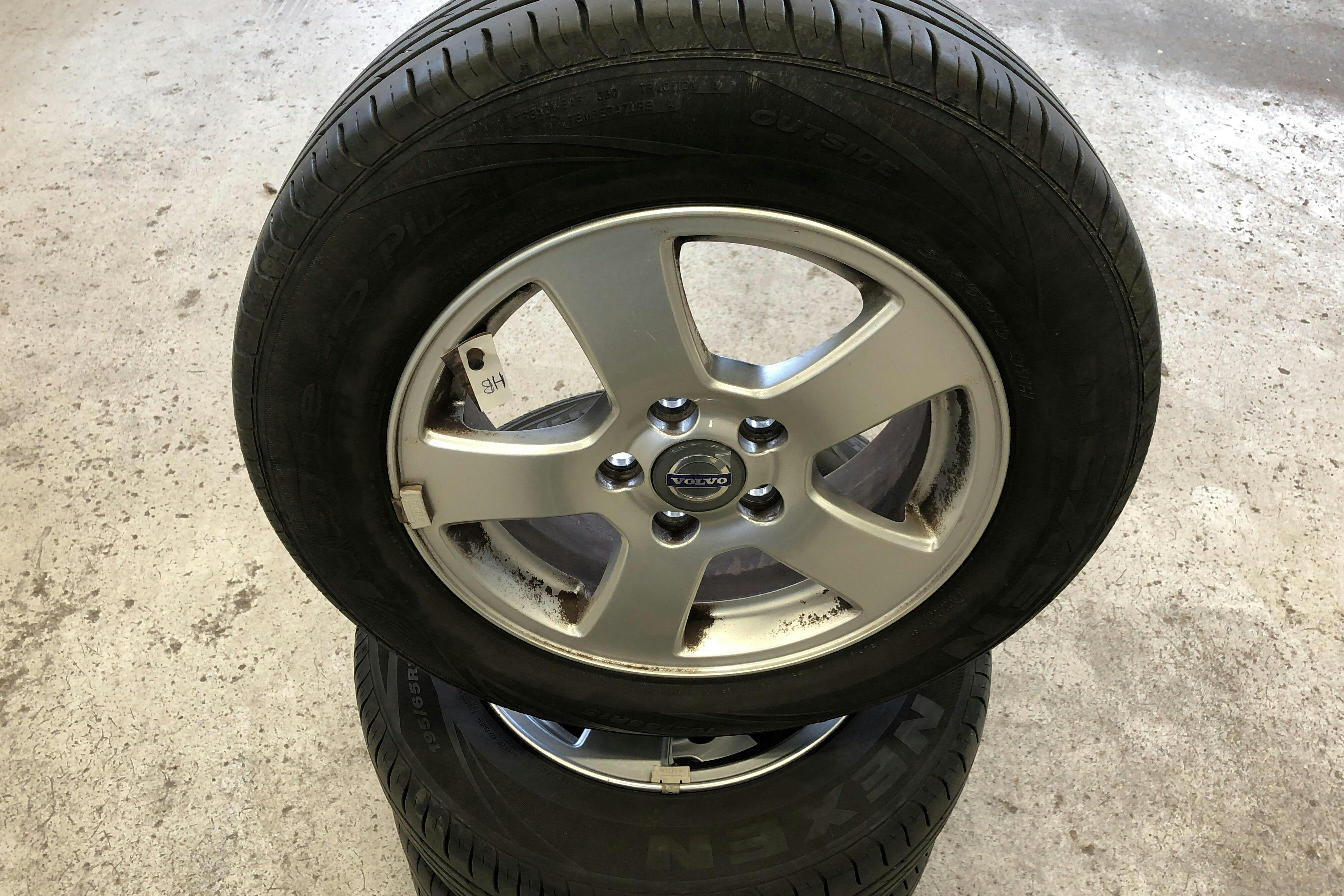 Volvo C30 1.8 Flexifuel (125hk) - 229 290 km - Manual - black - 2008