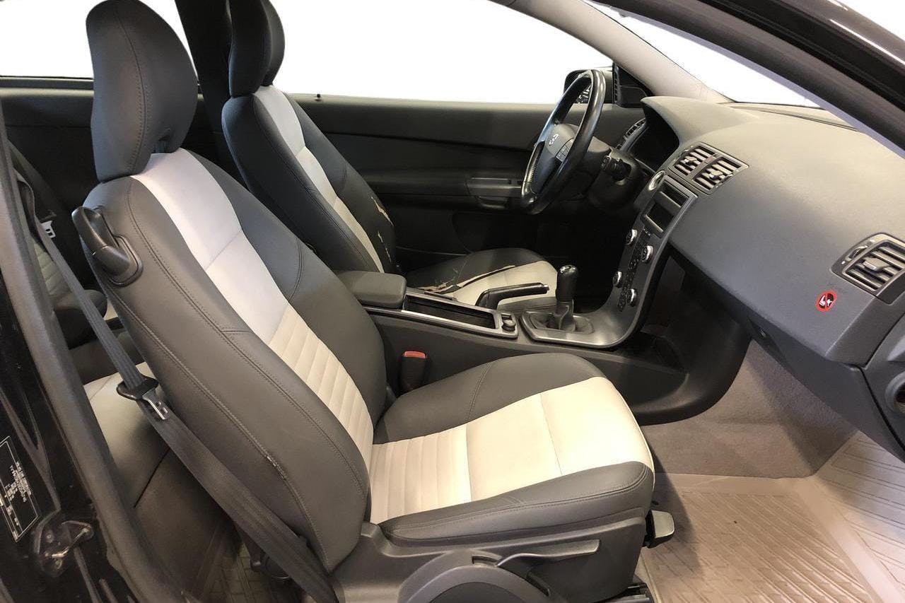 Volvo C30 1.8 Flexifuel (125hk) - 229 290 km - Manual - black - 2008