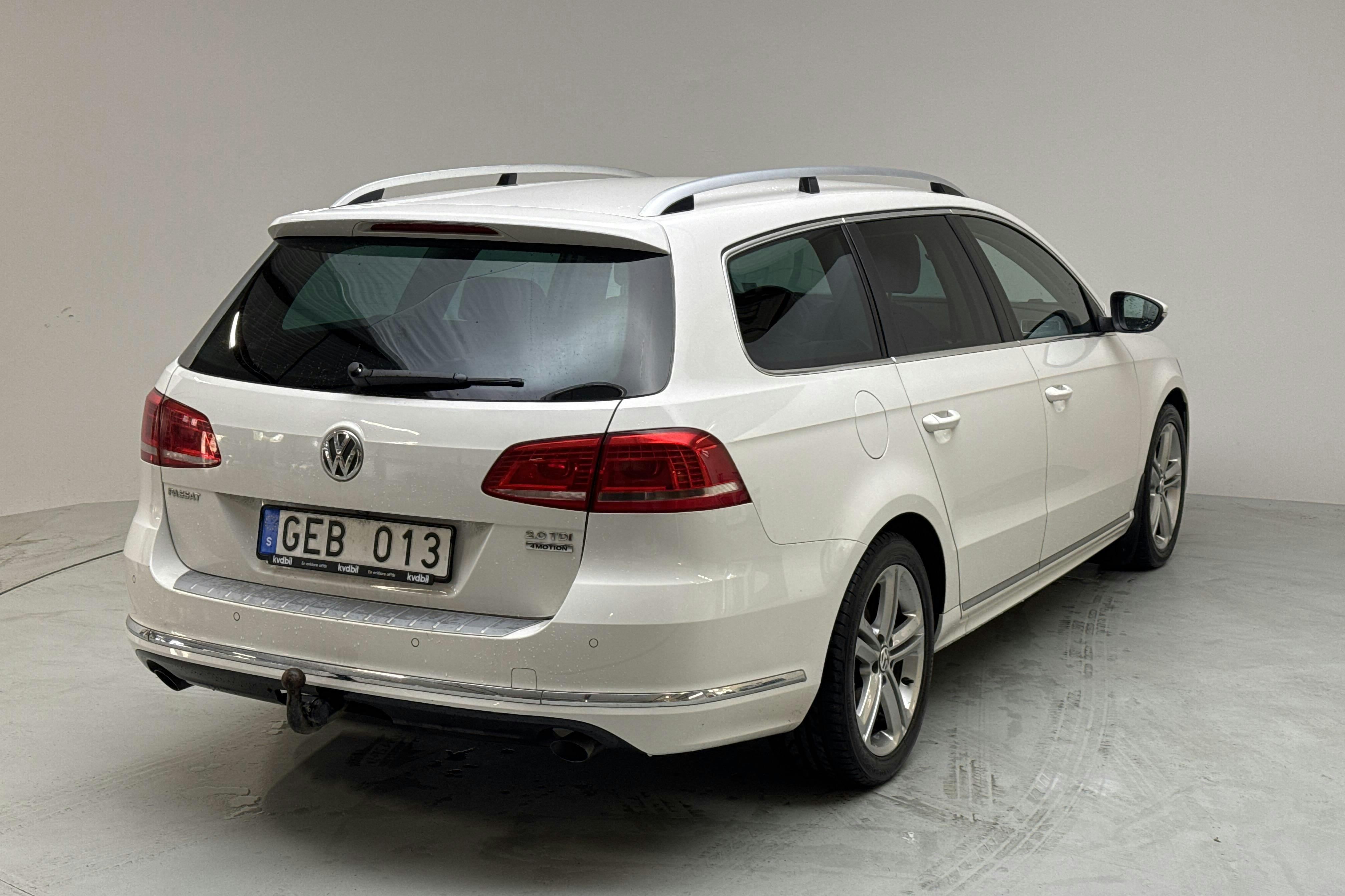 VW Passat 2.0 TDI BlueMotion Technology Variant 4Motion (177hk) - 200 470 km - Automatic - white - 2014