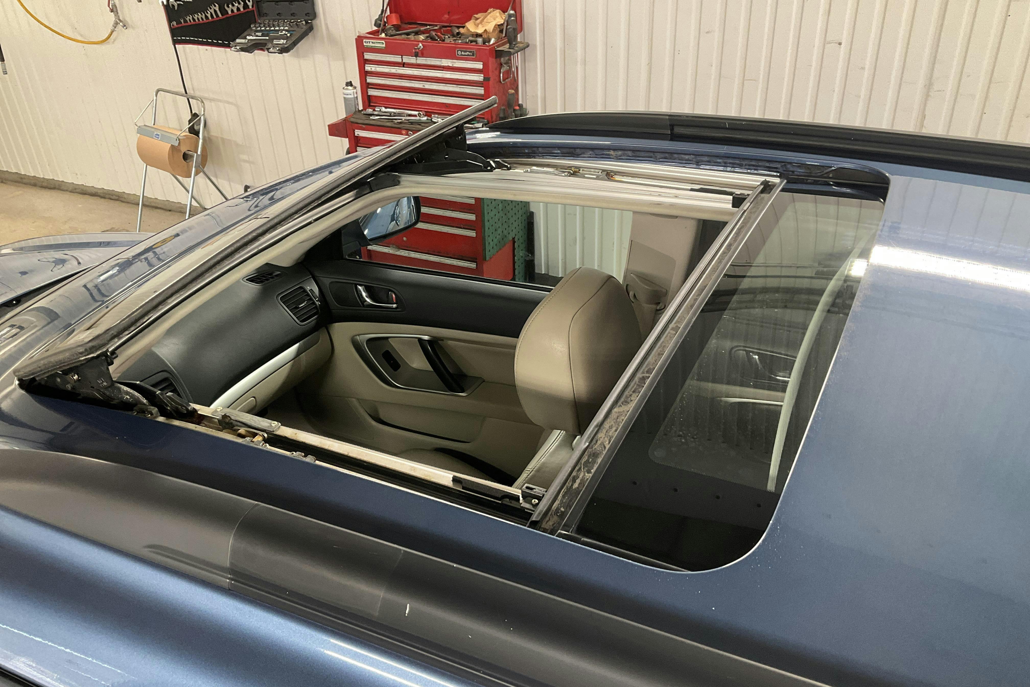 Subaru Outback 3.0 R (245hk) - 203 370 km - Automaatne - Dark Blue - 2007