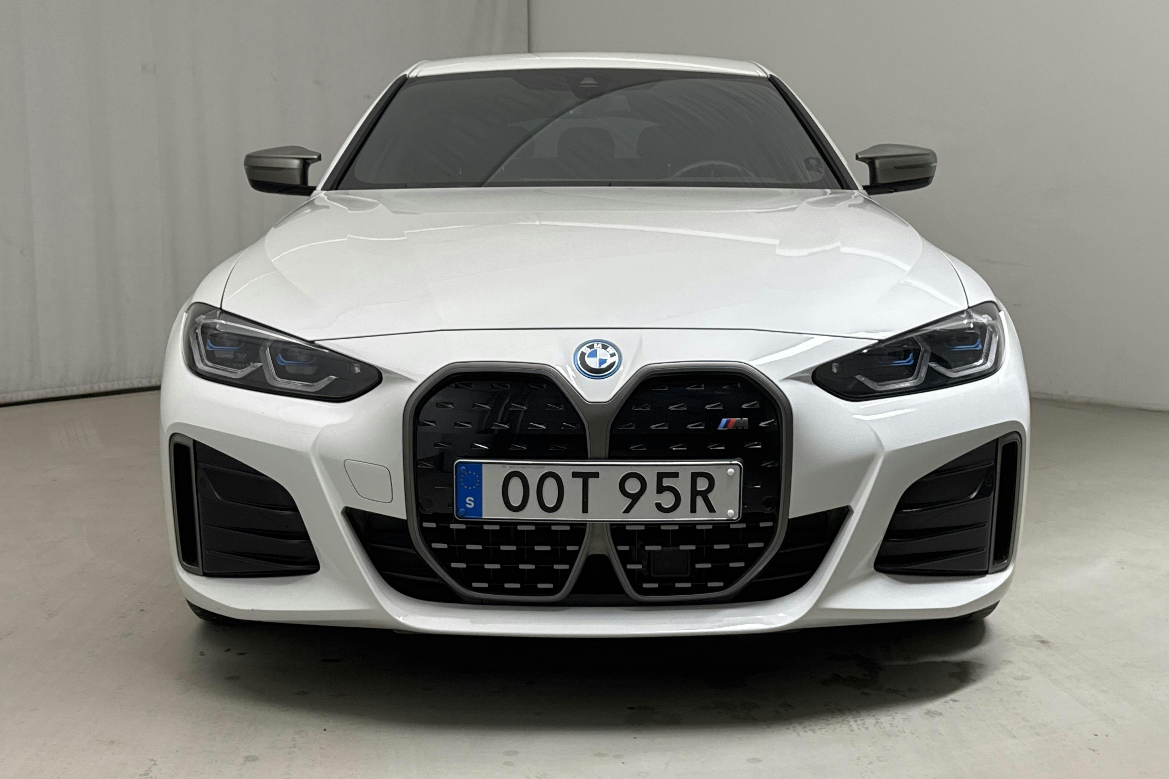 BMW i4 M50 xDrive, G26 (523hk) - 5 755 mil - Automat - vit - 2023