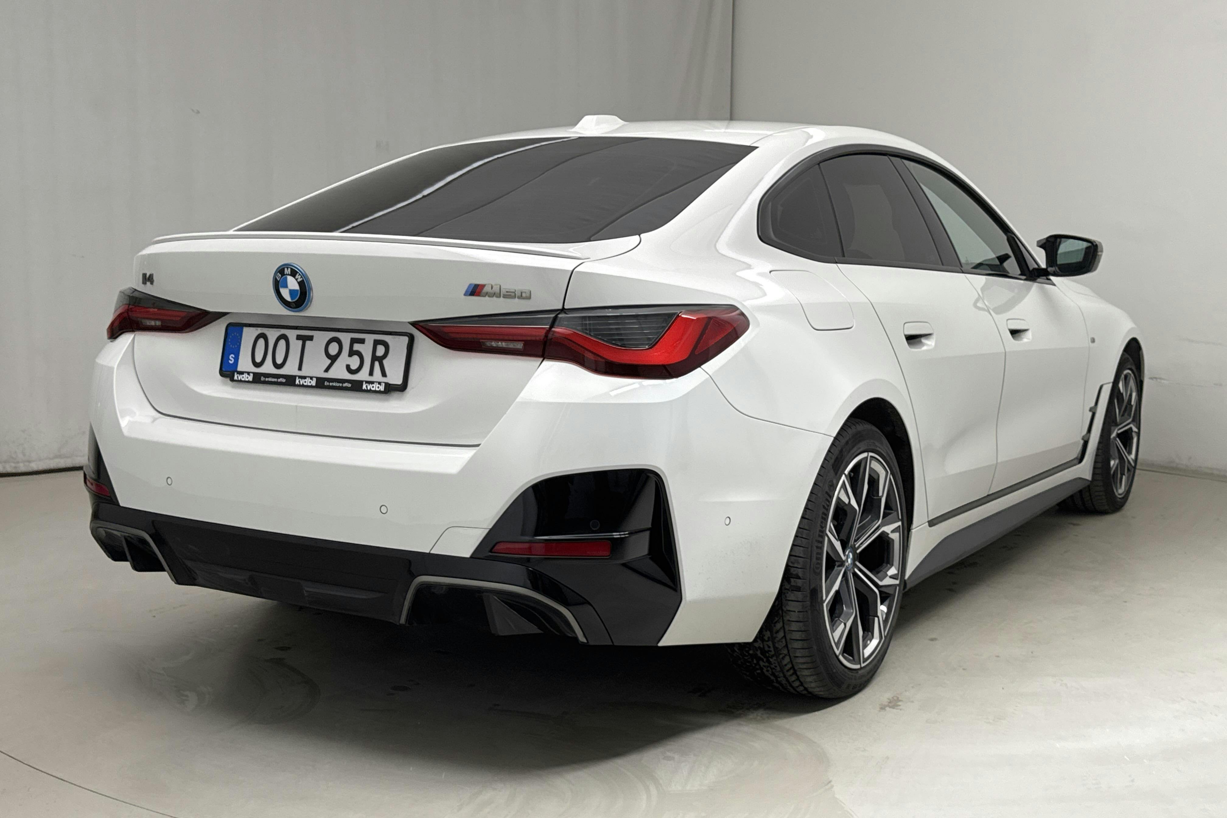 BMW i4 M50 xDrive, G26 (523hk) - 5 755 mil - Automat - vit - 2023