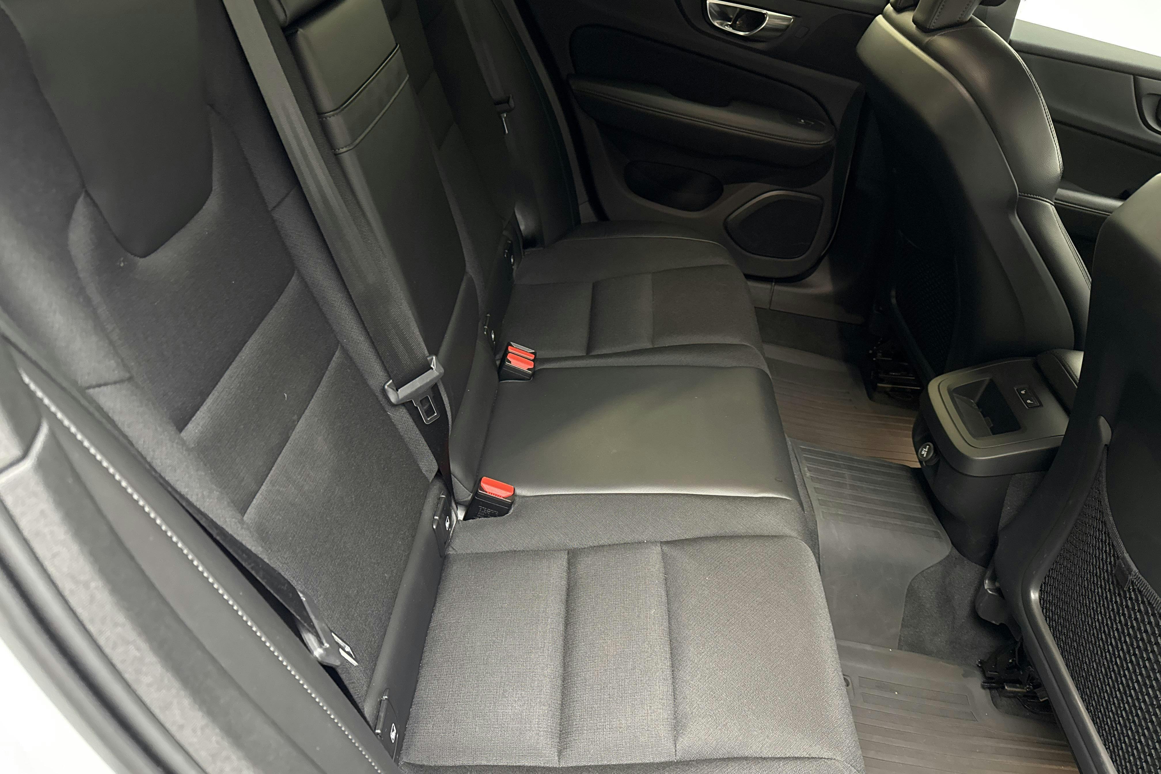 Volvo V60 T4 (190hk) - 59 510 km - Automatic - white - 2020