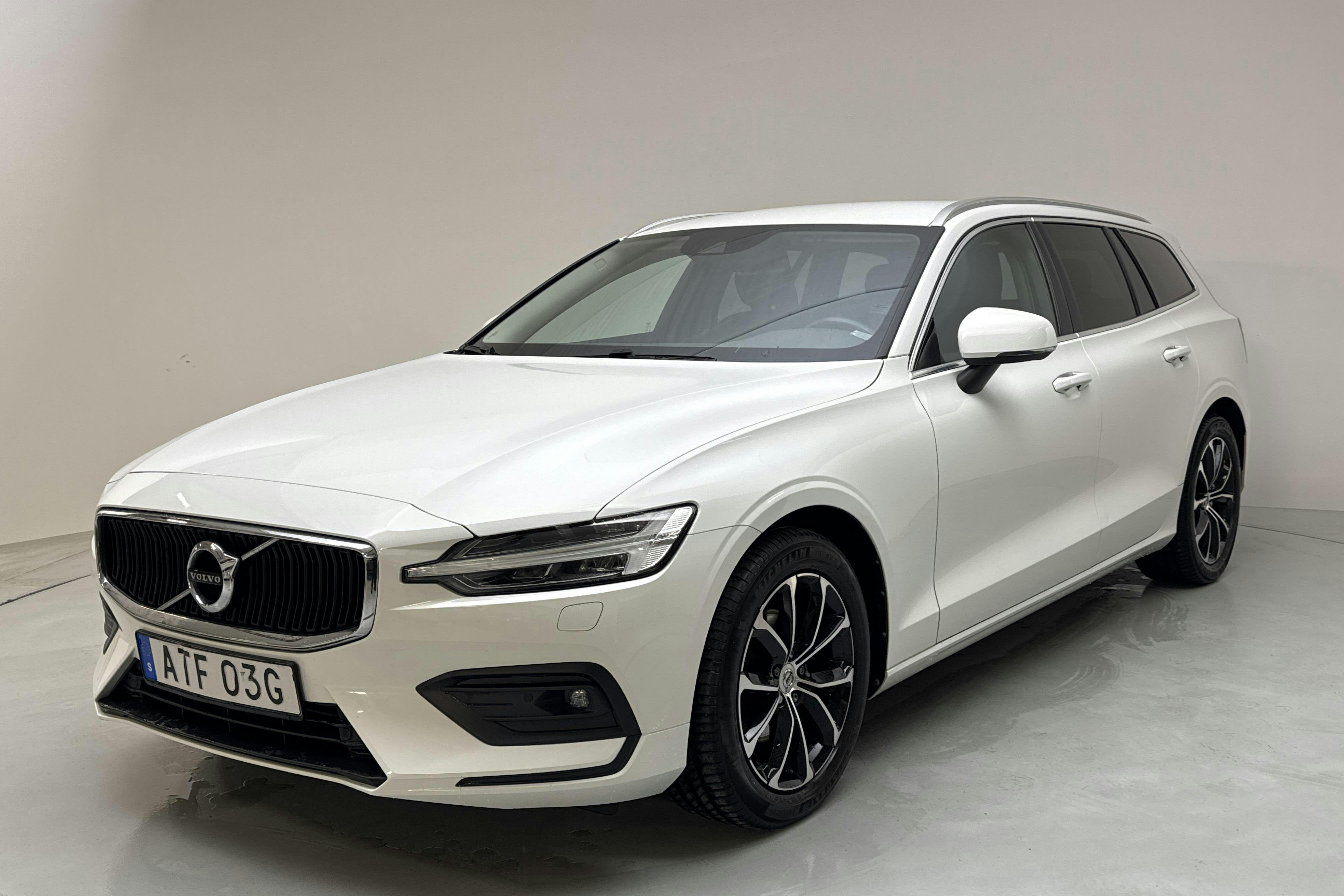Volvo V60 T4 (190hk) - 59 510 km - Automatyczna - biały - 2020