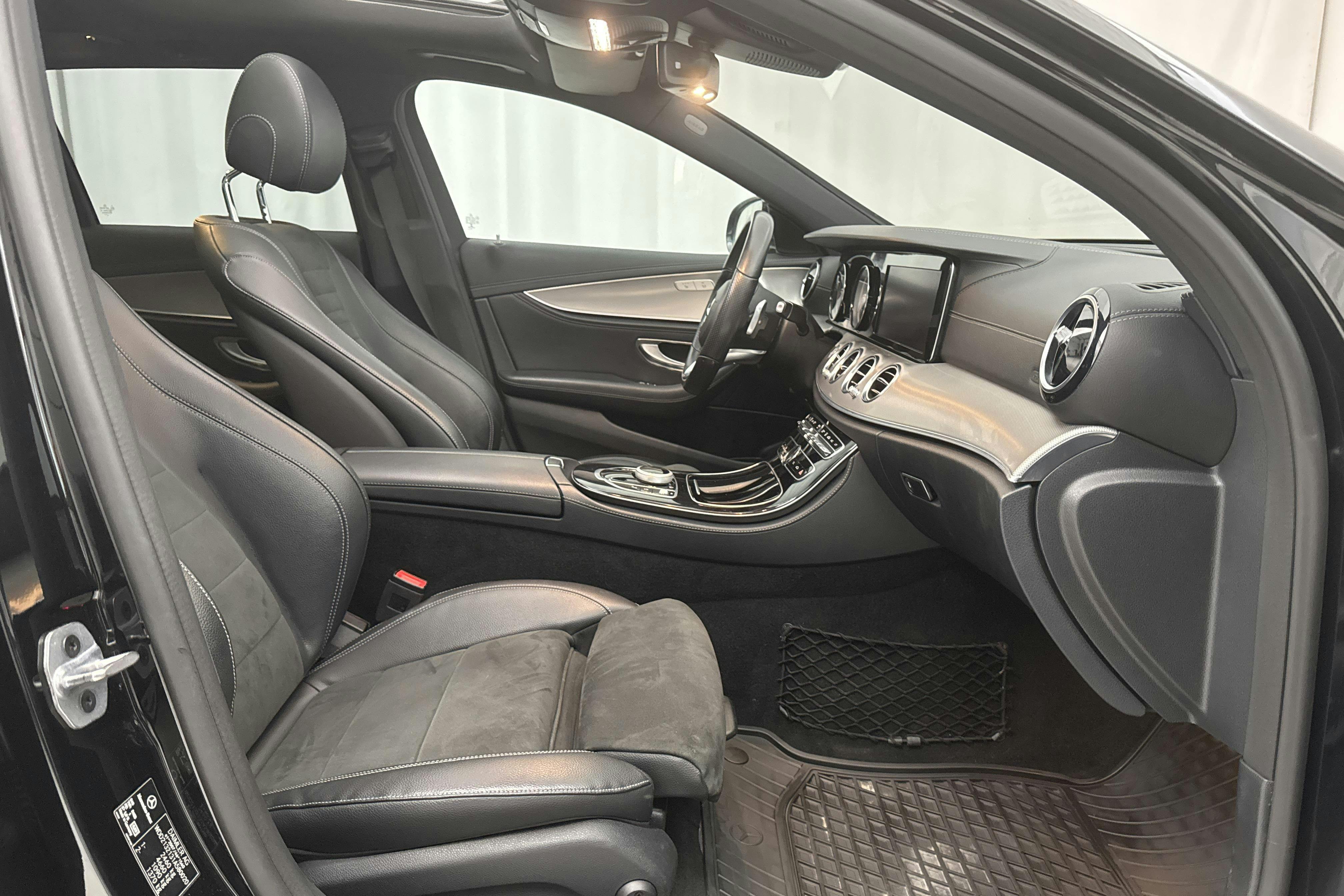Mercedes E 200 d Kombi S213 (150hk) - 11 033 mil - Automat - svart - 2019