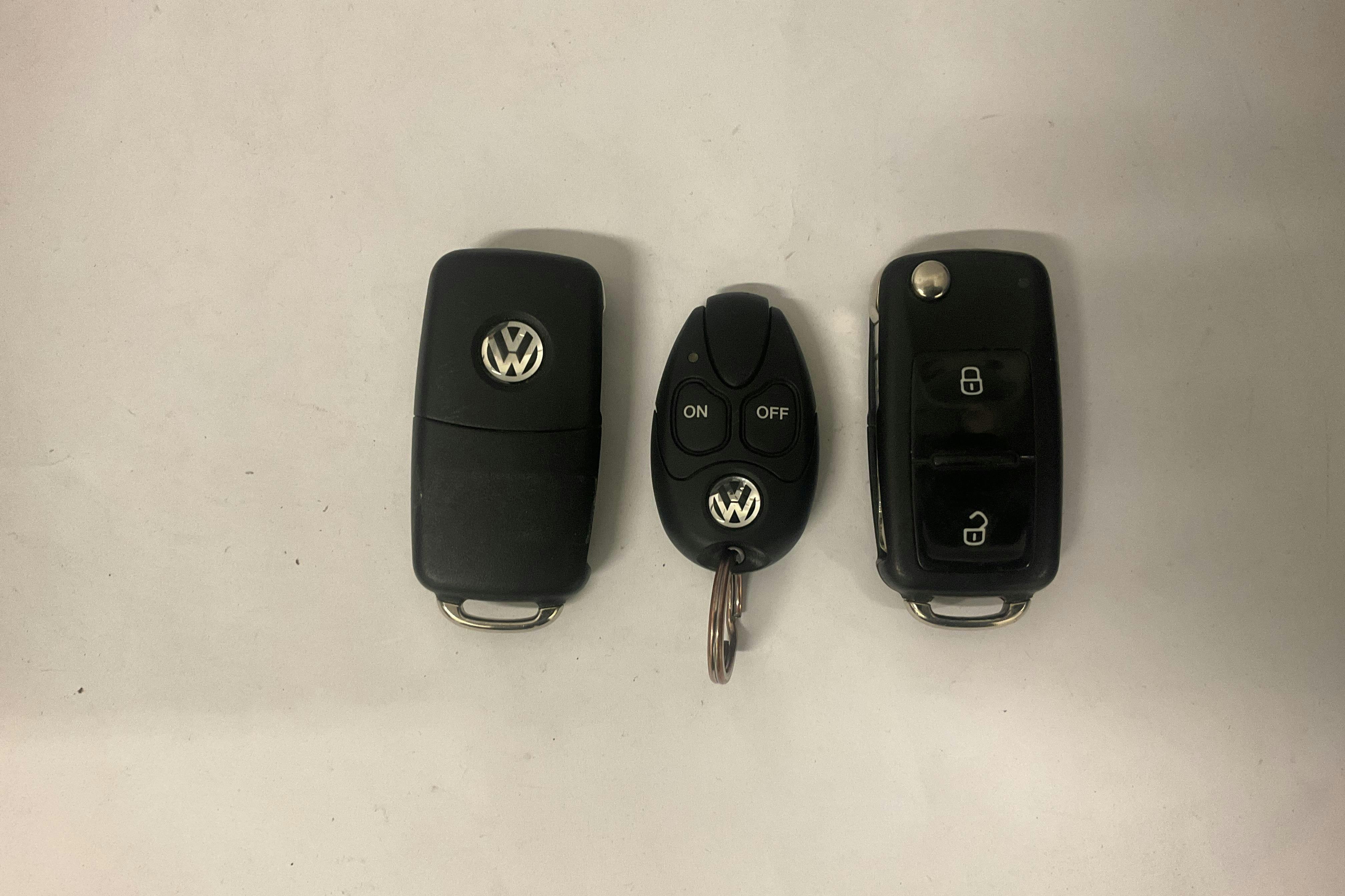 VW Transporter T5 2.0 BiTDI Pickup 4MOTION (180hk) - 176 680 km - Käsitsi - sinine - 2015