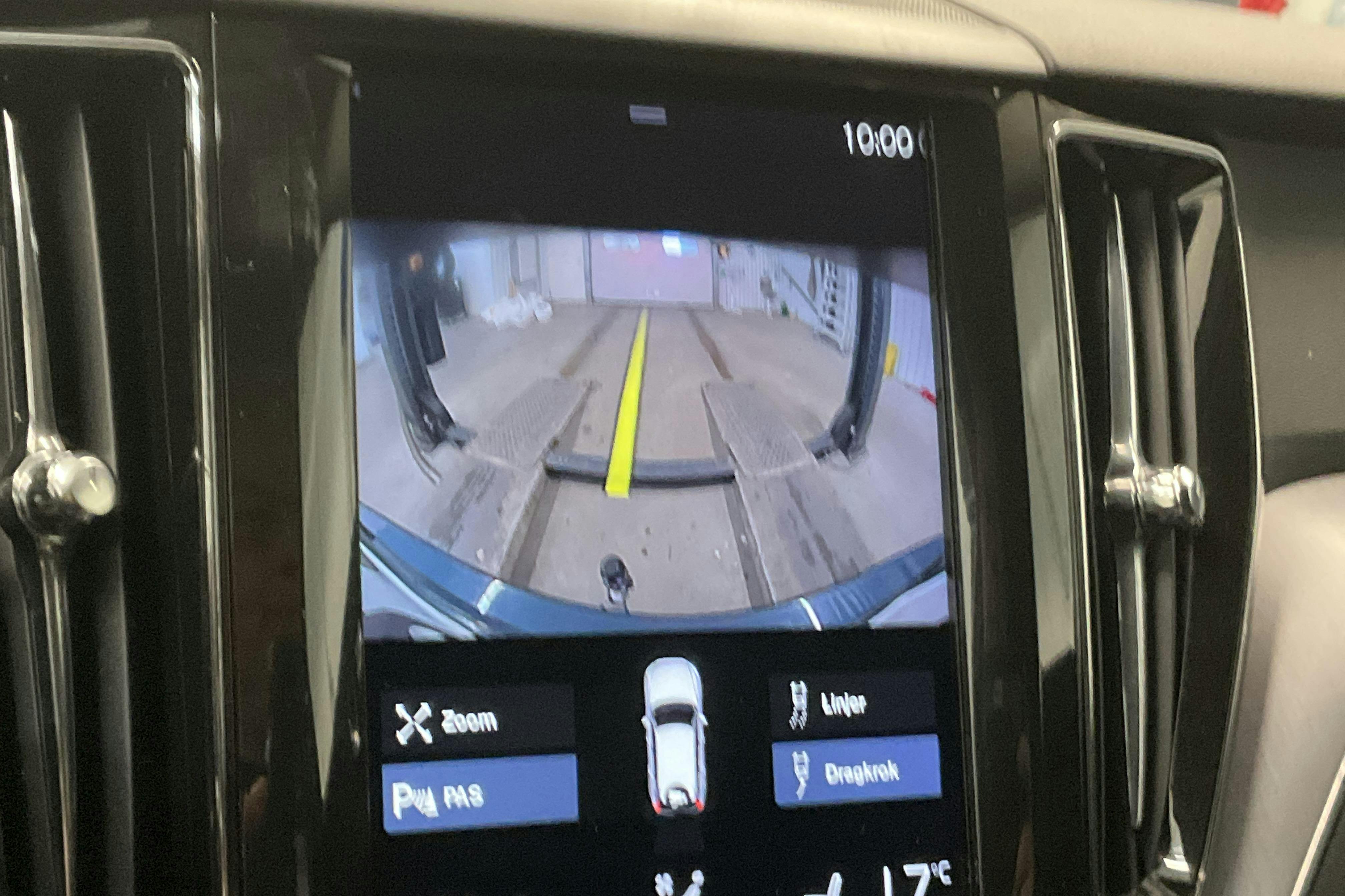 Volvo XC60 D4 2WD (190hk) - 14 485 mil - Automat - Dark Blue - 2019