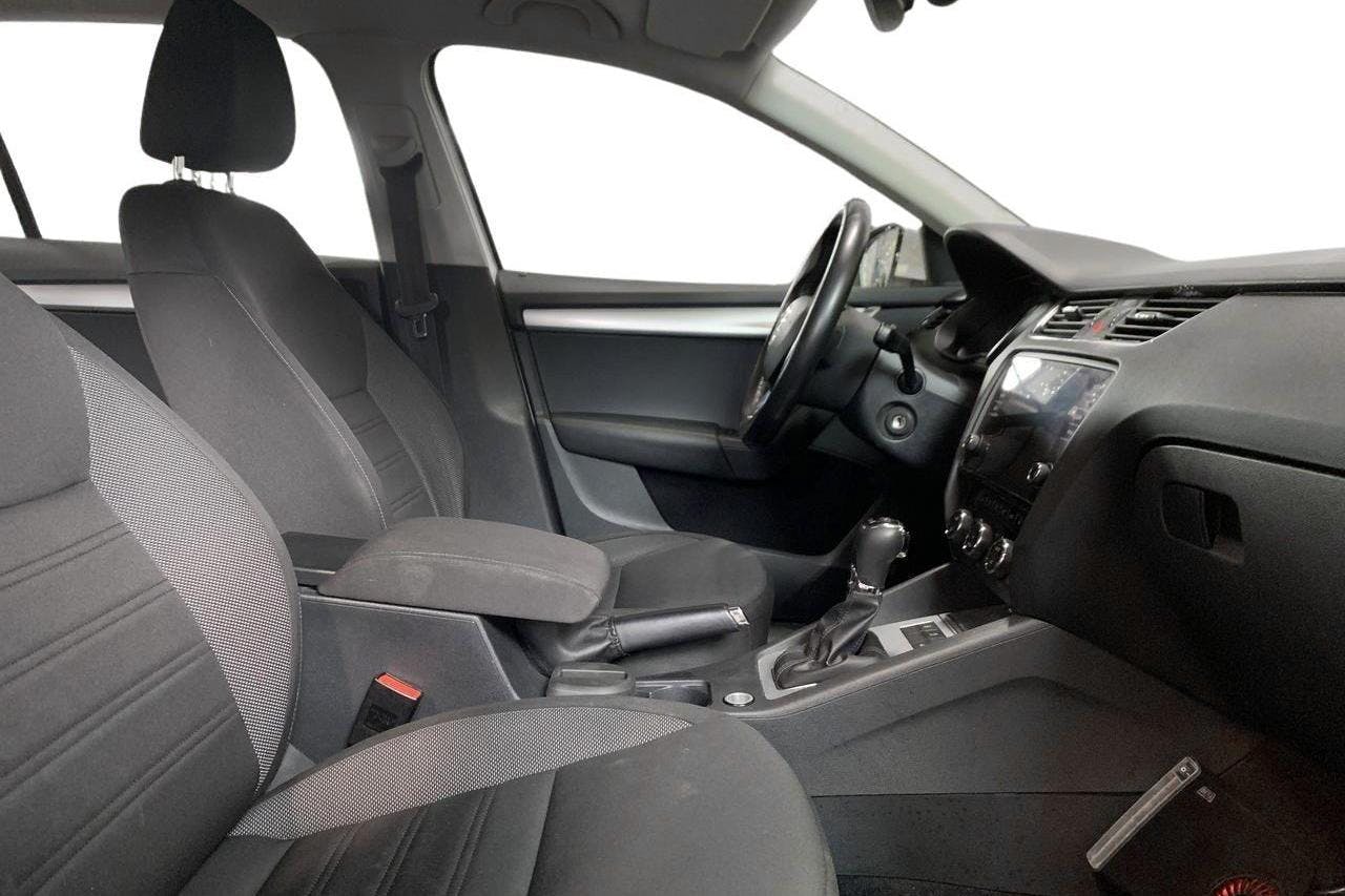 Skoda Octavia III 2.0 TDI Combi 4x4 (150hk) - 307 060 km - Automatic - white - 2019