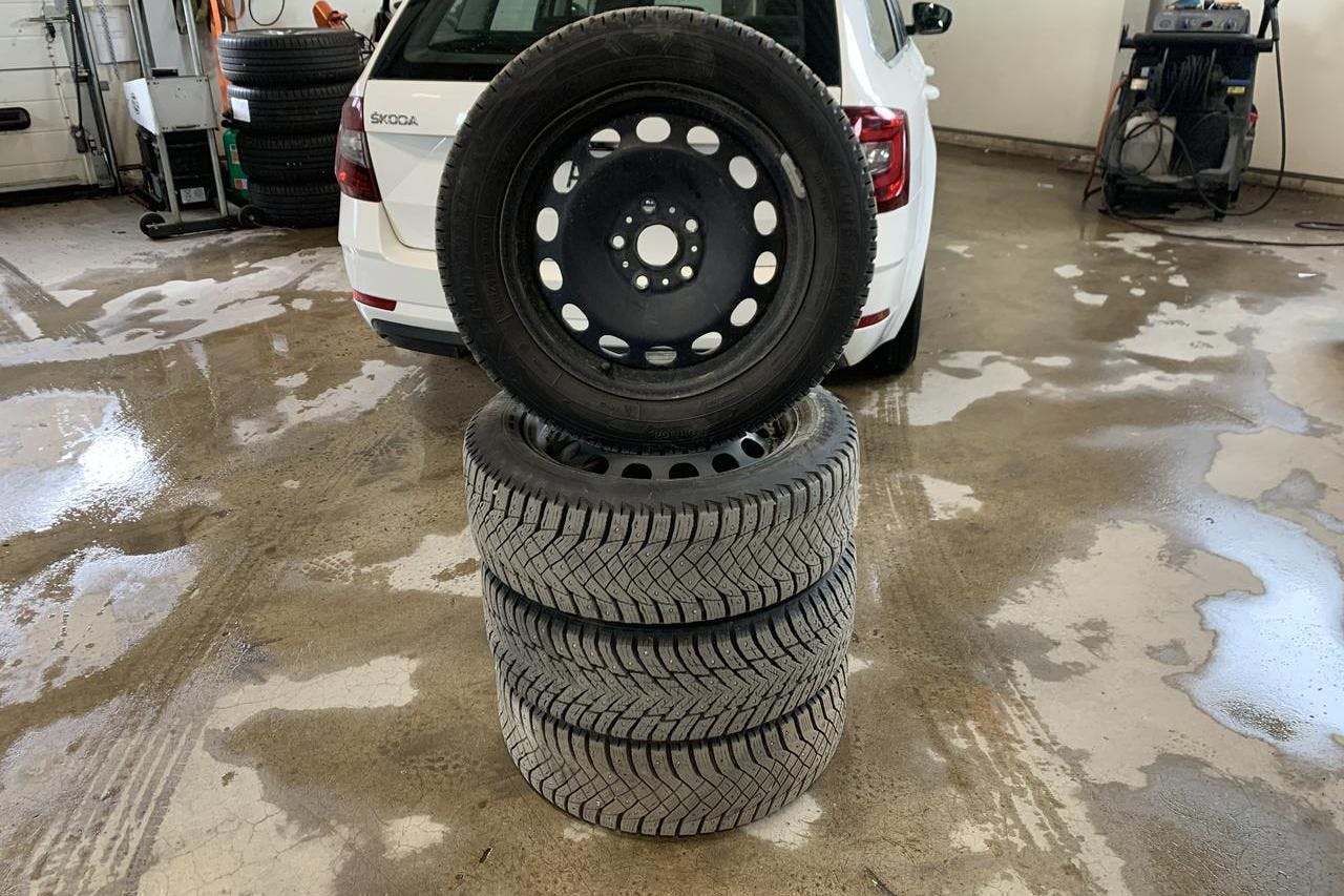 Skoda Octavia III 2.0 TDI Combi 4x4 (150hk) - 307 060 km - Automatic - white - 2019