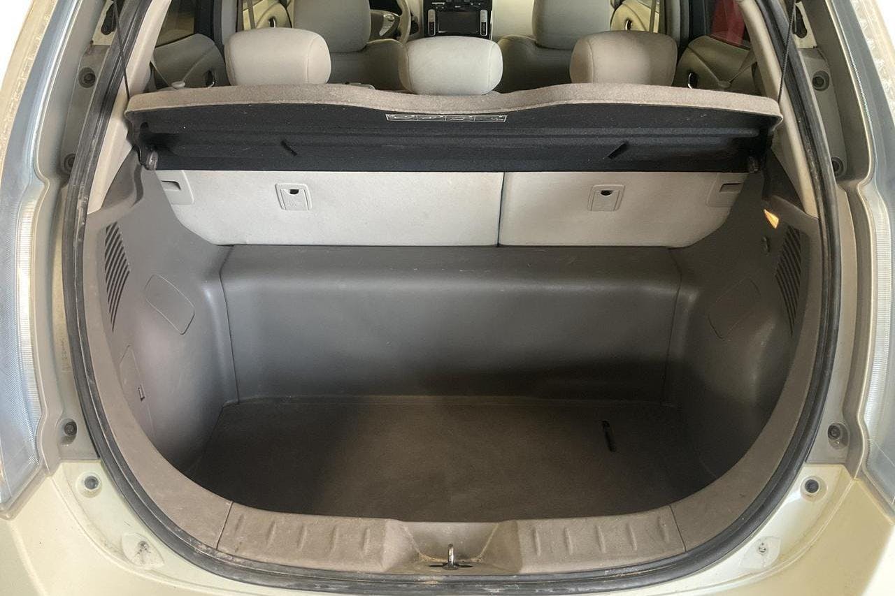 Nissan LEAF 5dr (109hk) - 15 596 mil - Automat - vit - 2013