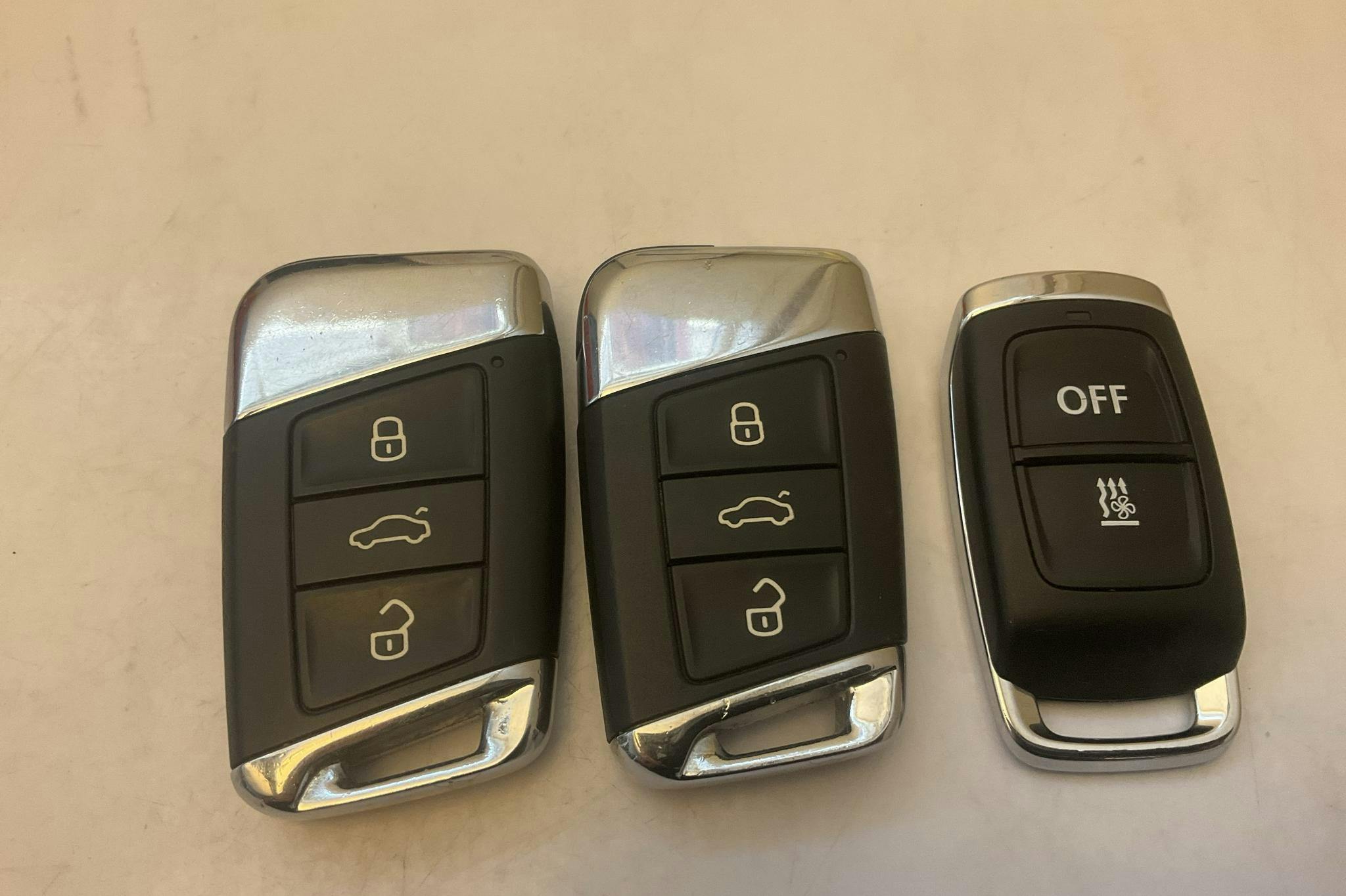 VW Passat 2.0 TDI Sportscombi 4MOTION (190hk) - 12 382 mil - Automat - svart - 2019