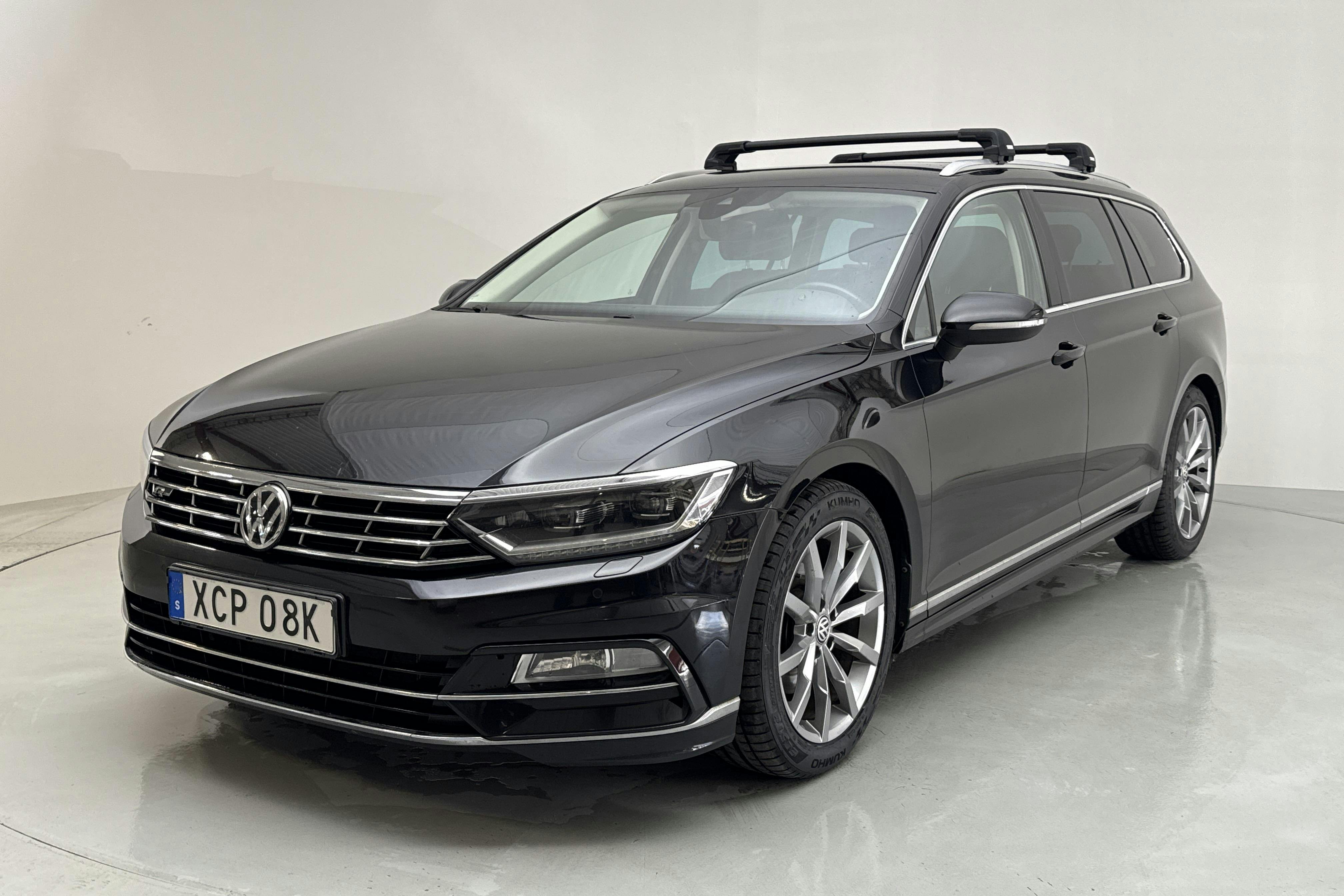 VW Passat 2.0 TDI Sportscombi 4MOTION (190hk) - 12 382 mil - Automat - svart - 2019
