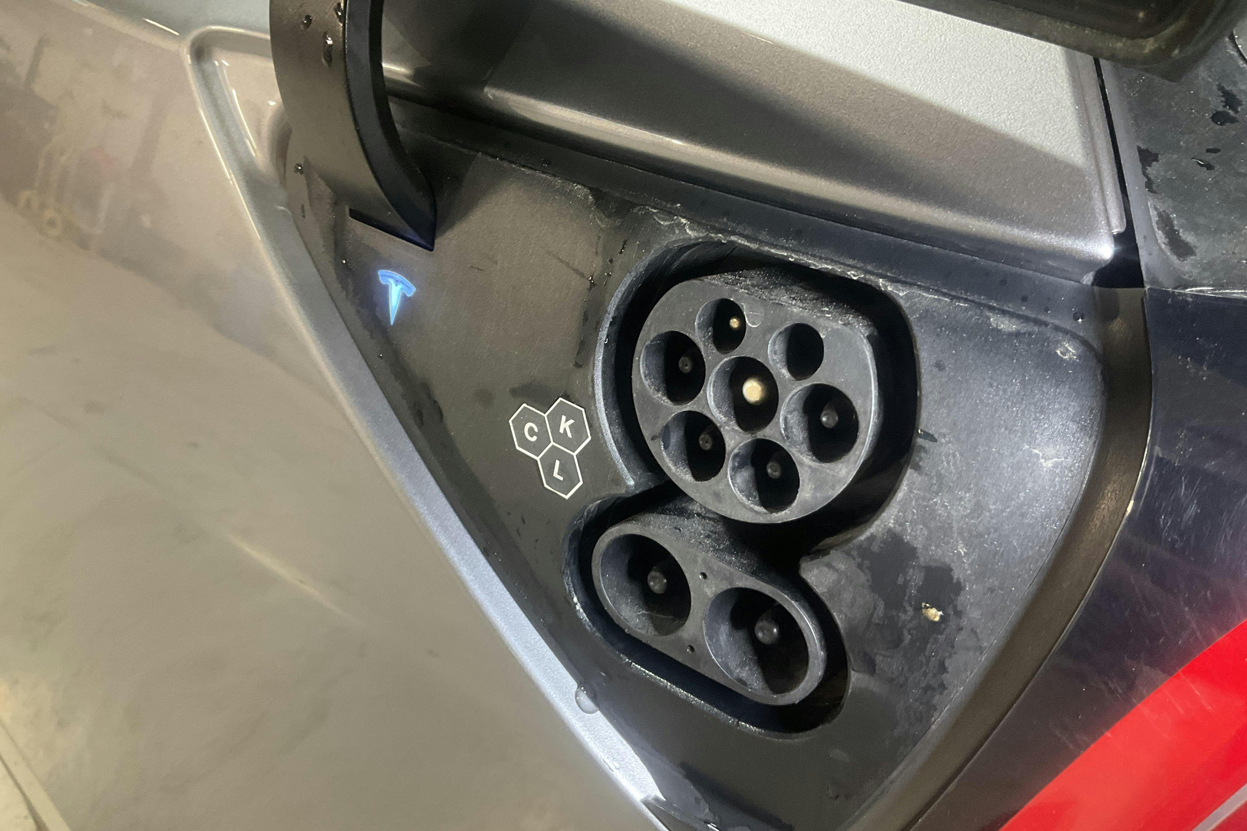 Tesla Model Y Long Range Dual Motor AWD - 3 438 mil - Automat - grå - 2023