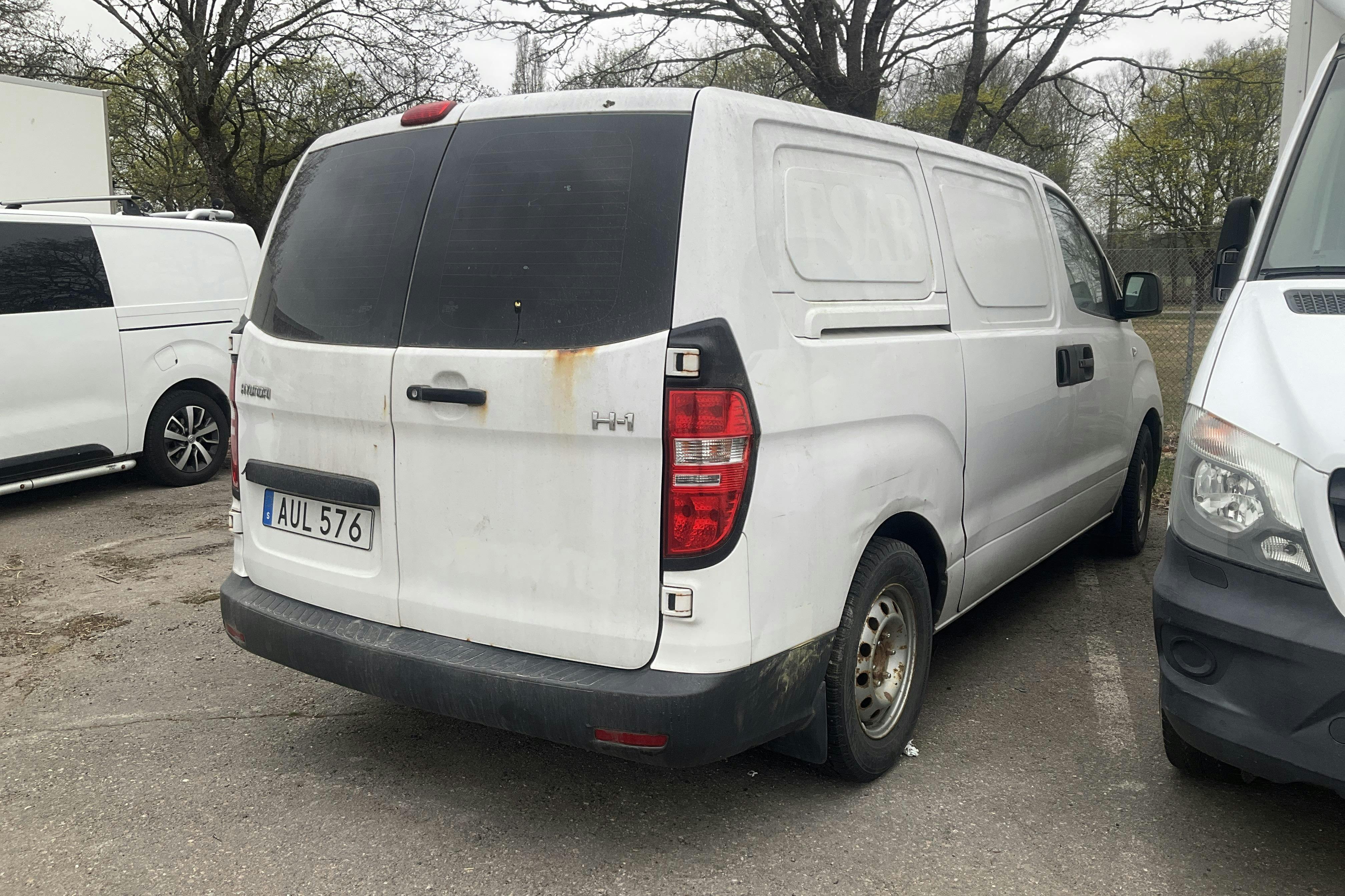 Hyundai H-1 2.5 CRDi Skåp (136hk) - 151 060 km - Käsitsi - valge - 2013