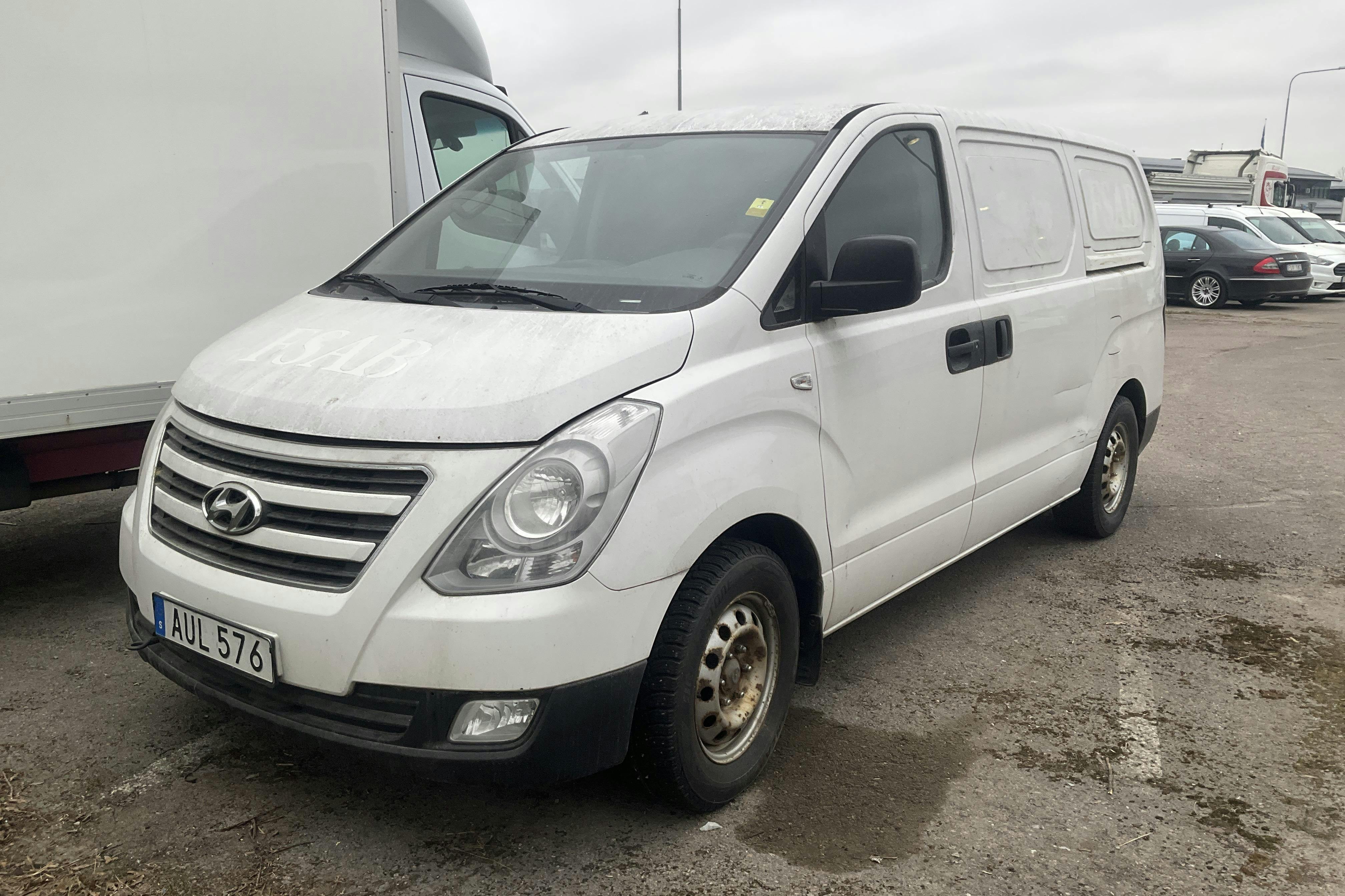 Hyundai H-1 2.5 CRDi Skåp (136hk) - 151 060 km - Käsitsi - valge - 2013
