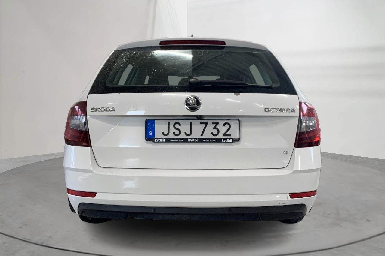 Skoda Octavia III 2.0 TDI Combi 4x4 (150hk) - 330 860 km - Automatic - white - 2019