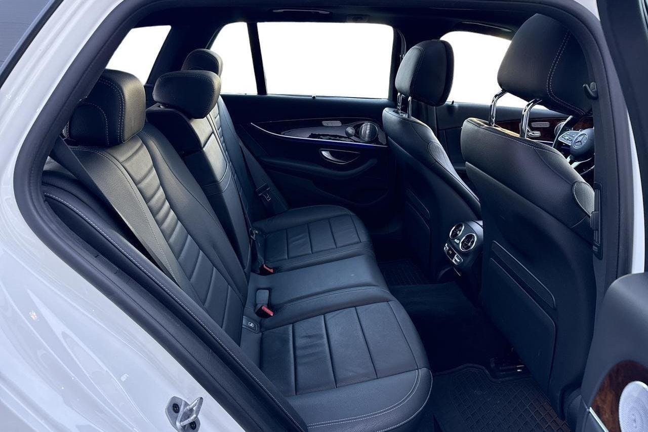 Mercedes E 220 d 4MATIC Kombi S213 (194hk) - 13 306 mil - Automat - vit - 2020