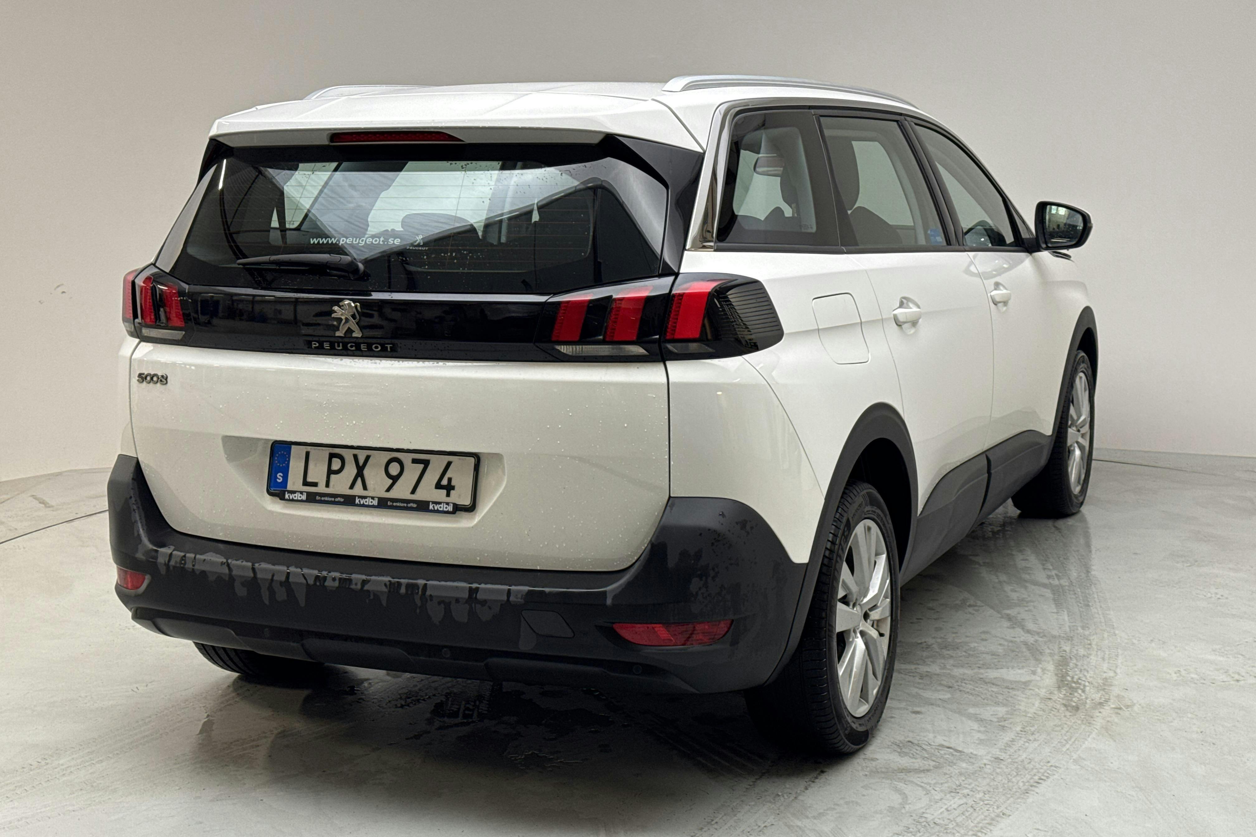 Peugeot 5008 1.2 PureTech (130hk) - 118 360 km - Automaatne - valge - 2018