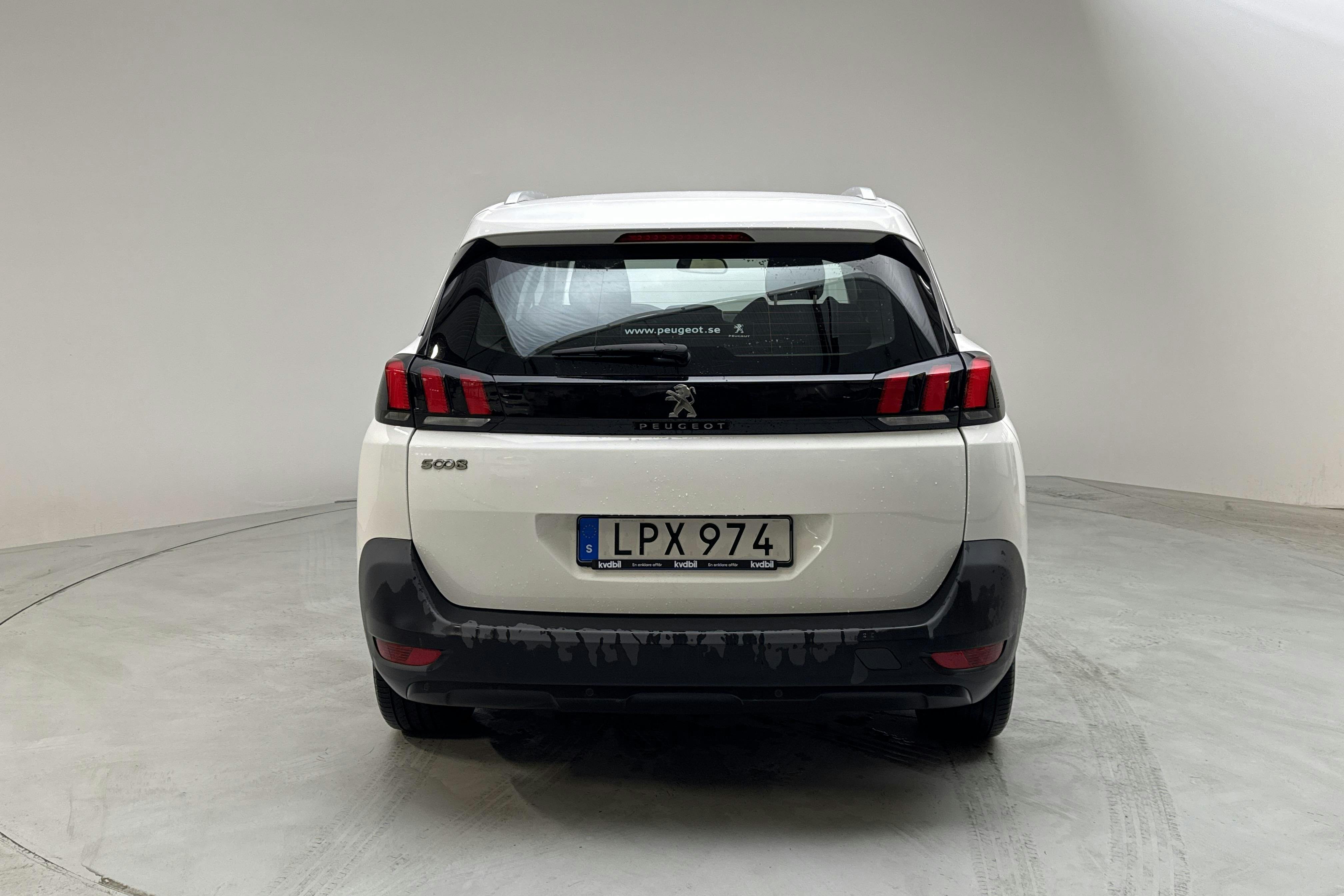 Peugeot 5008 1.2 PureTech (130hk) - 118 360 km - Automaatne - valge - 2018