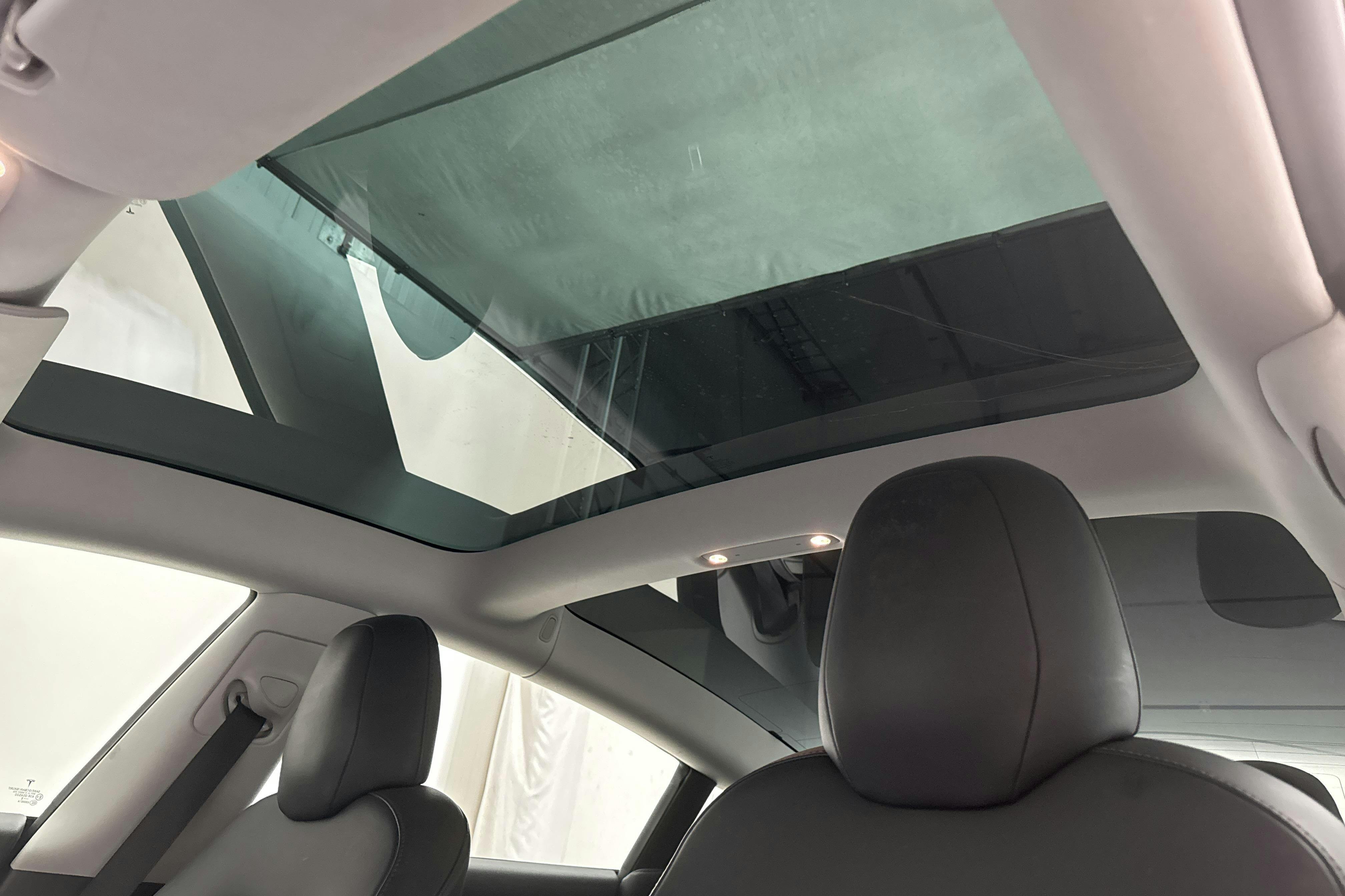 Tesla Model 3 Long Range Dual Motor AWD - 86 810 km - Automaattinen - harmaa - 2019