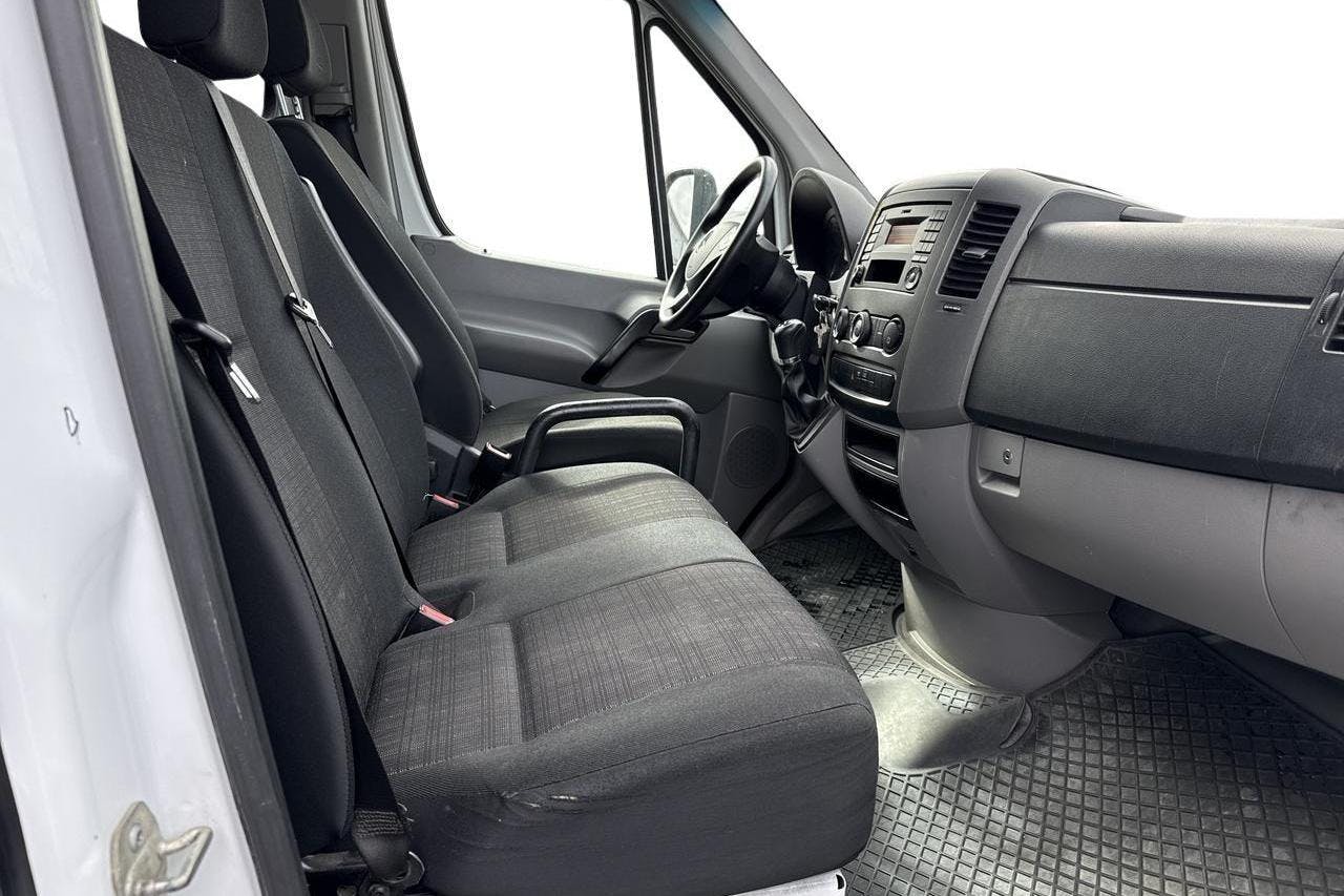 Mercedes Sprinter 316 CDI Volymskåp (163hk) - 164 340 km - Automaatne - valge - 2016