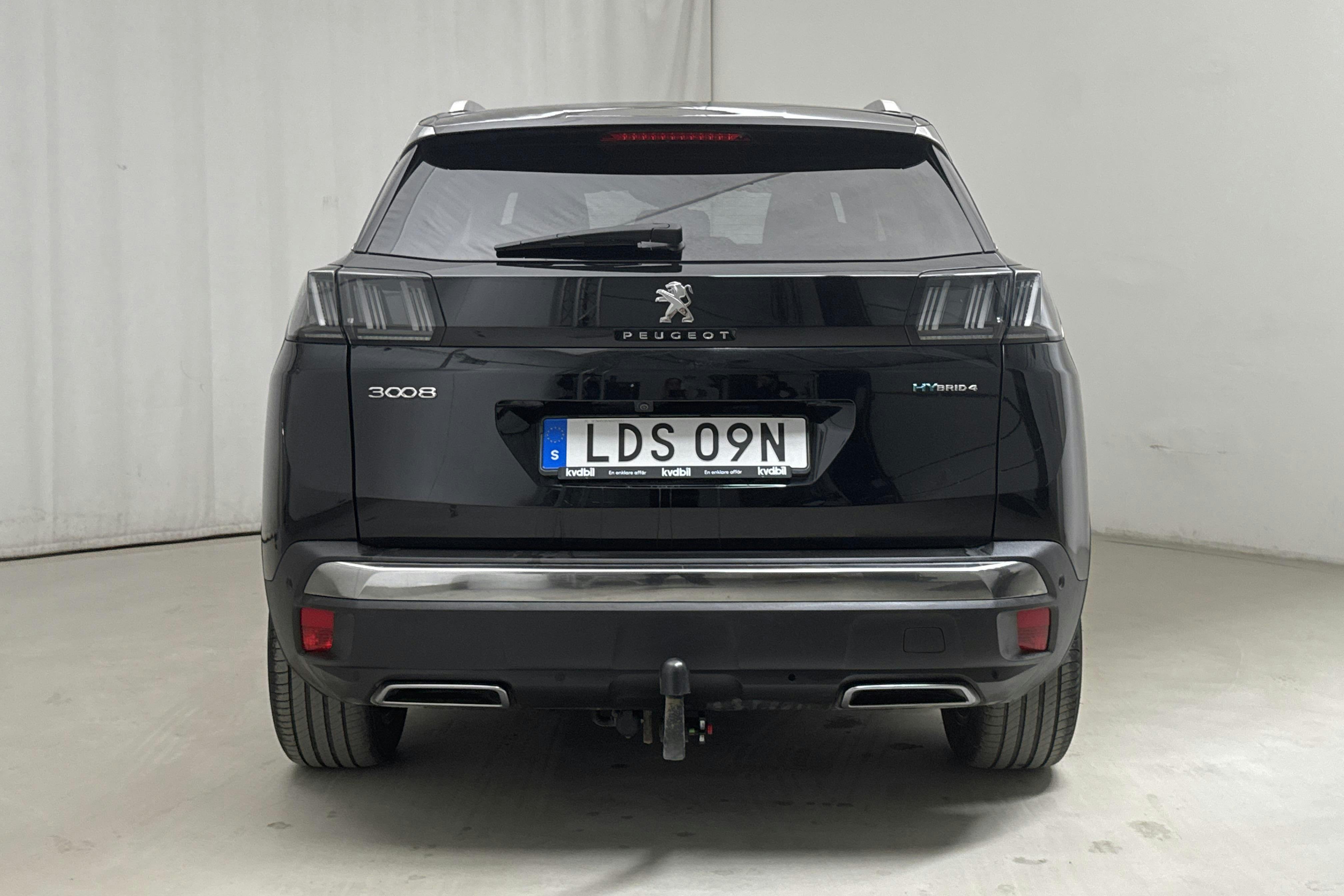 Peugeot 3008 1.6 Plug-in Hybrid 4 (300hk) - 6 712 mil - Automat - svart - 2021