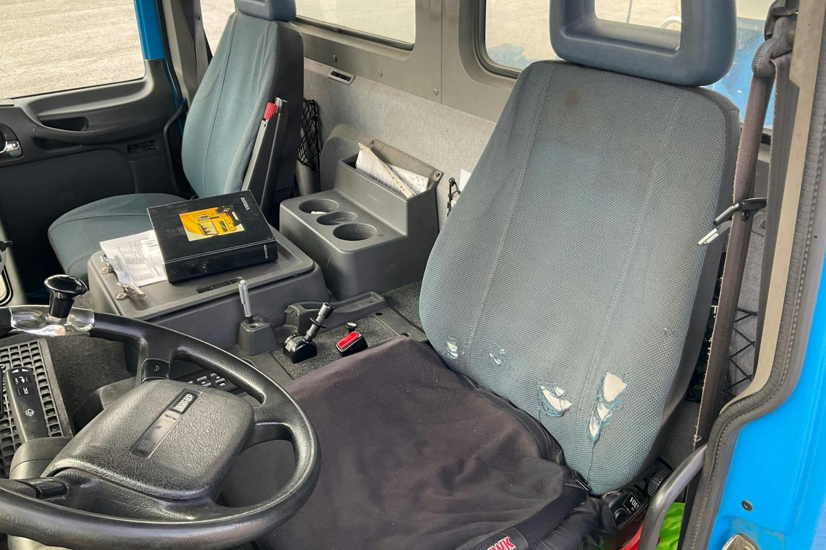 VOLVO FL6 Bronto skylift 16 - 200 220 km - Automaatne - sinine - 2004