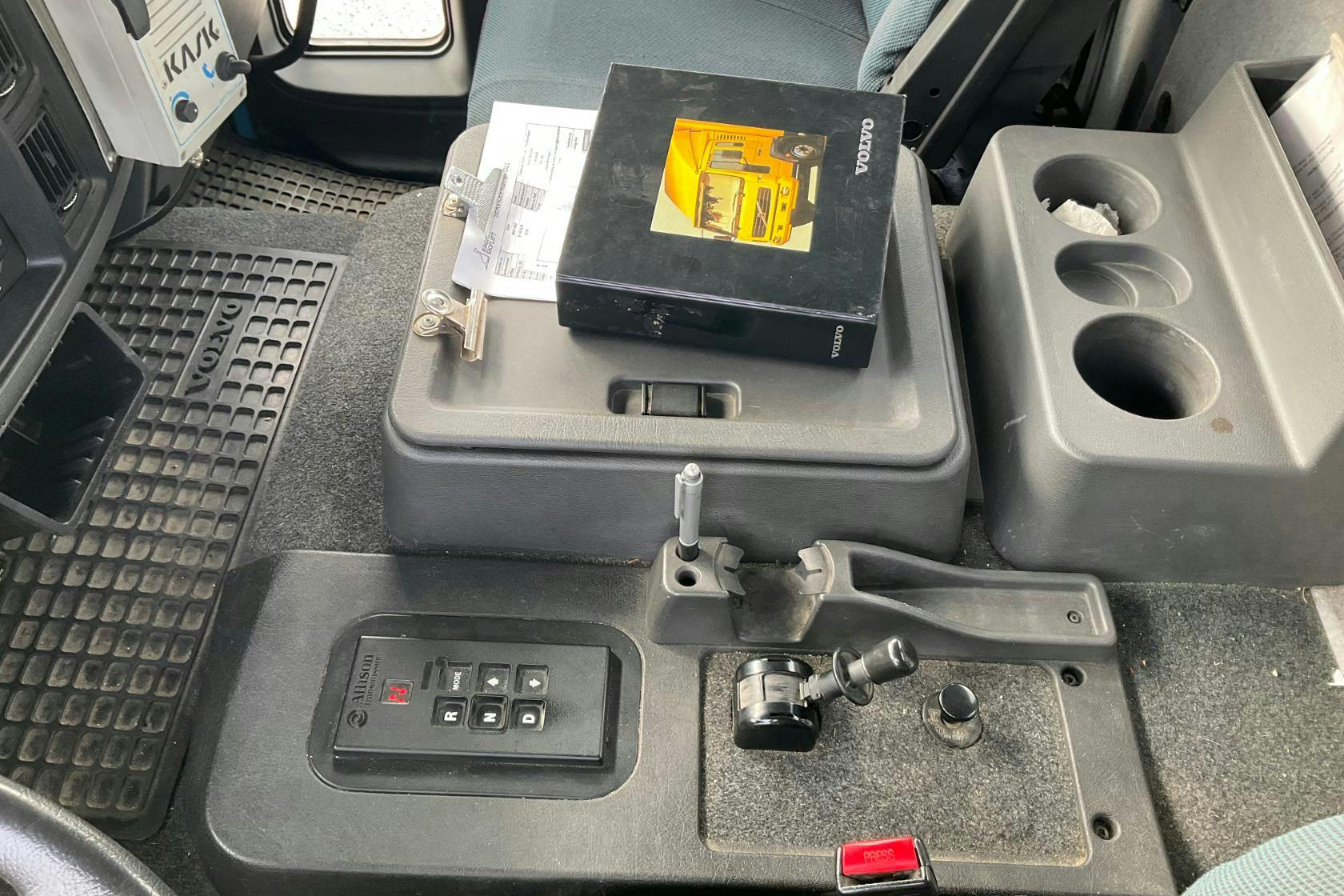VOLVO FL6 Bronto skylift 16 - 200 220 km - Automaatne - sinine - 2004