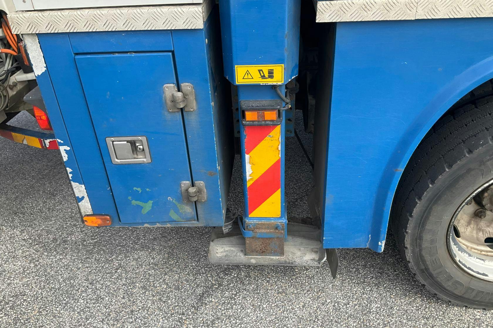 VOLVO FL6 Bronto skylift 16 - 200 220 km - Automaatne - sinine - 2004