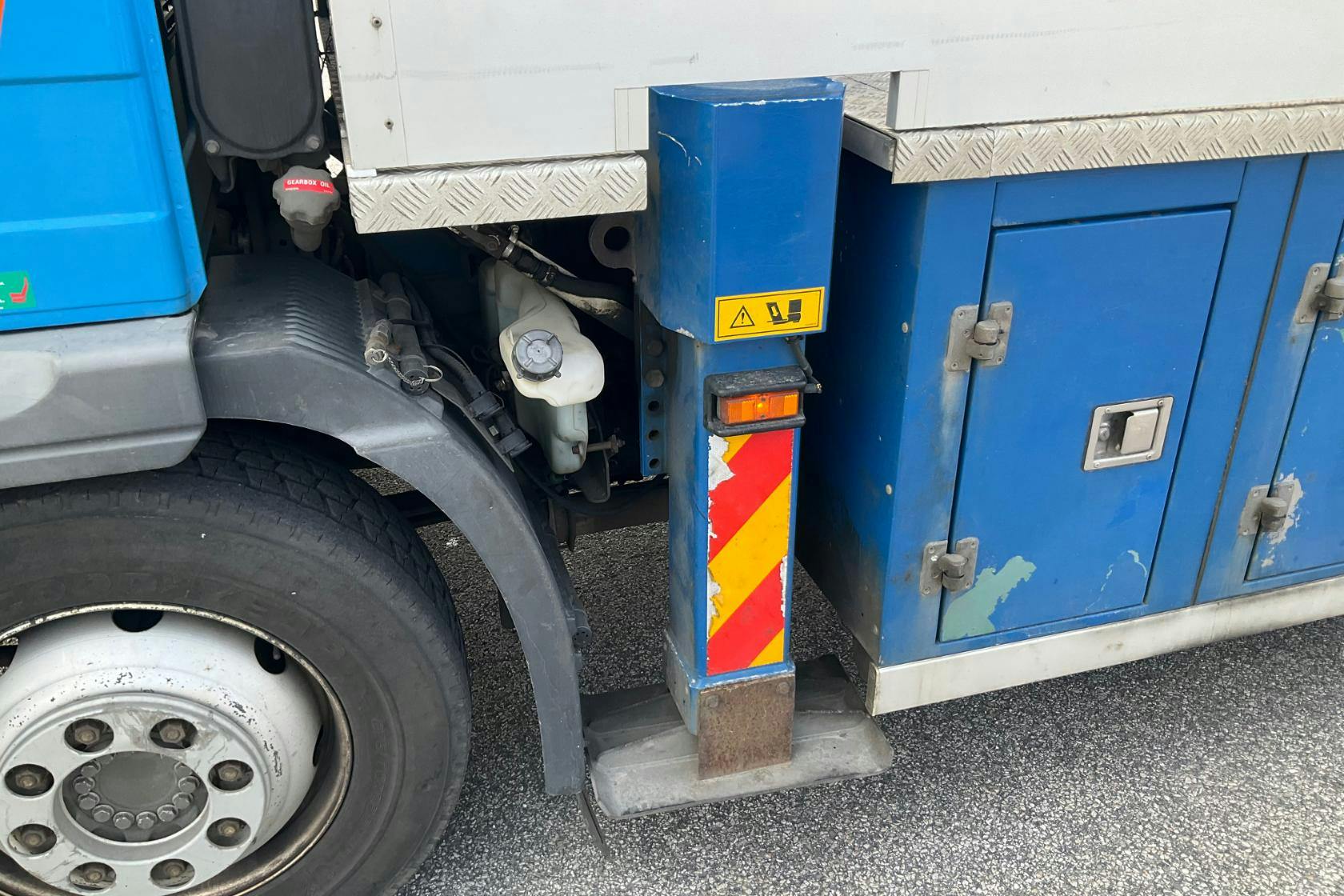 VOLVO FL6 Bronto skylift 16 - 200 220 km - Automaatne - sinine - 2004