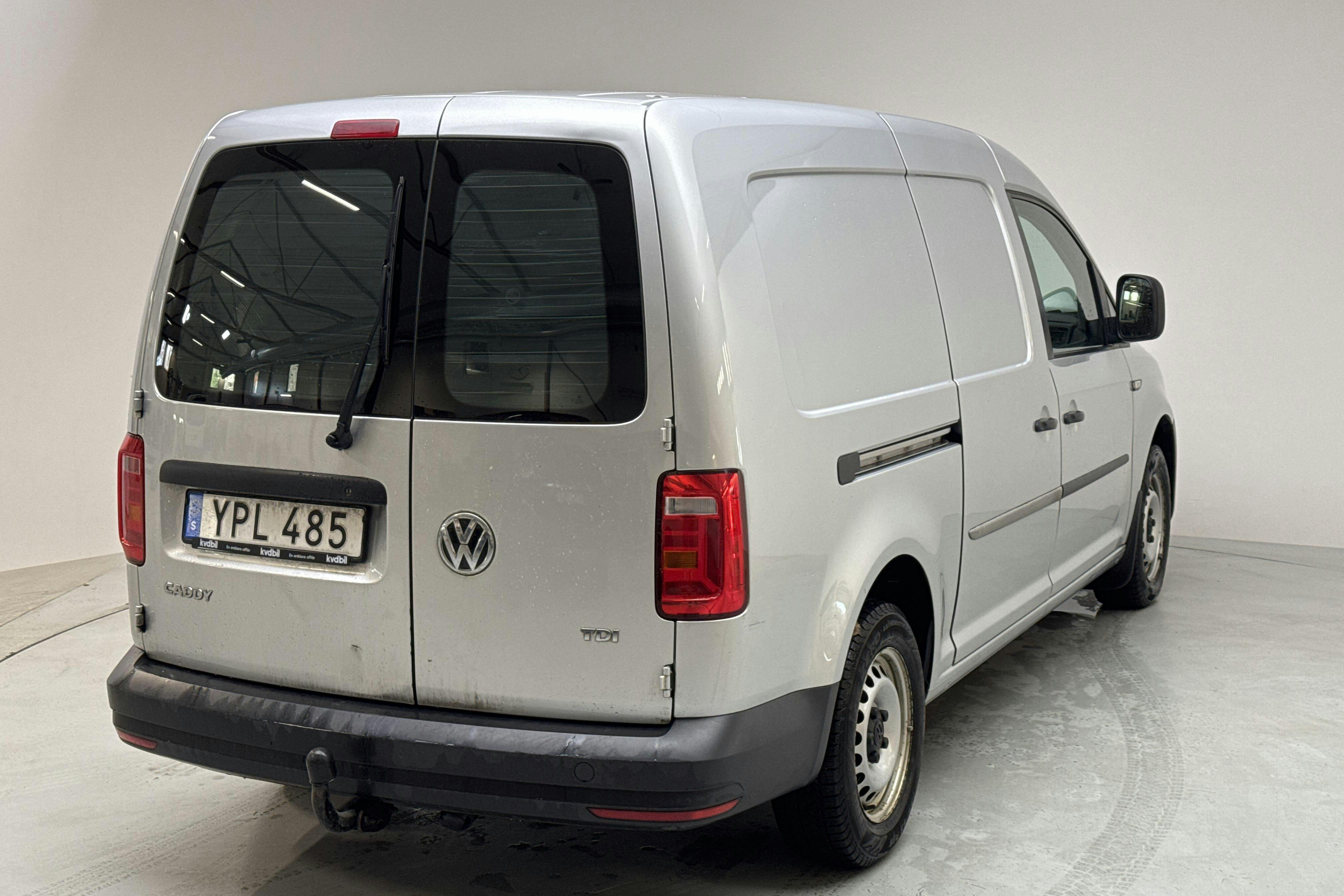 VW Caddy 2.0 TDI Maxi Skåp (102hk) - 143 320 km - Manuaalinen - hopea - 2018