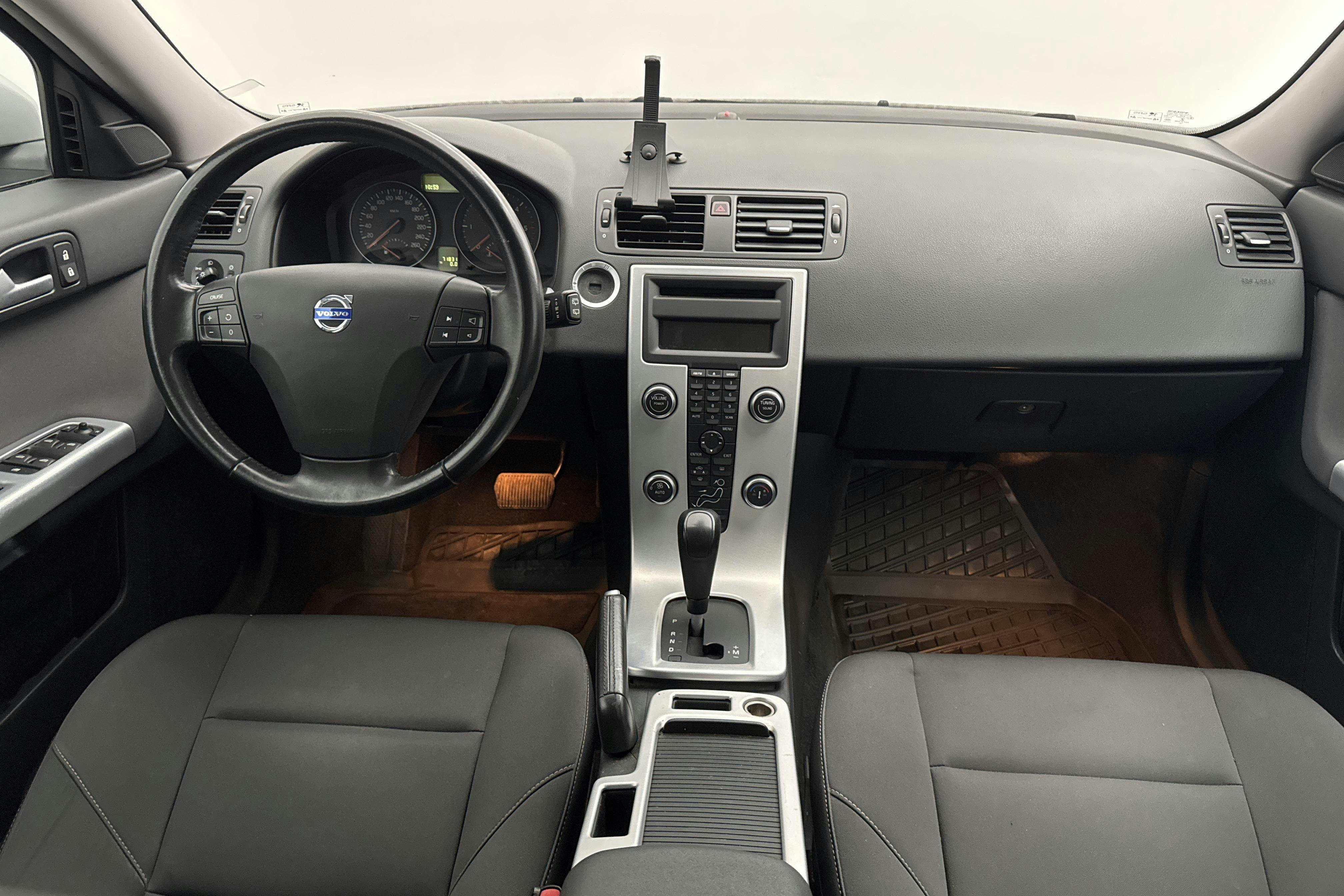 Volvo V50 2.0D (136hk) - 71 830 km - Automaatne - Light Grey - 2010