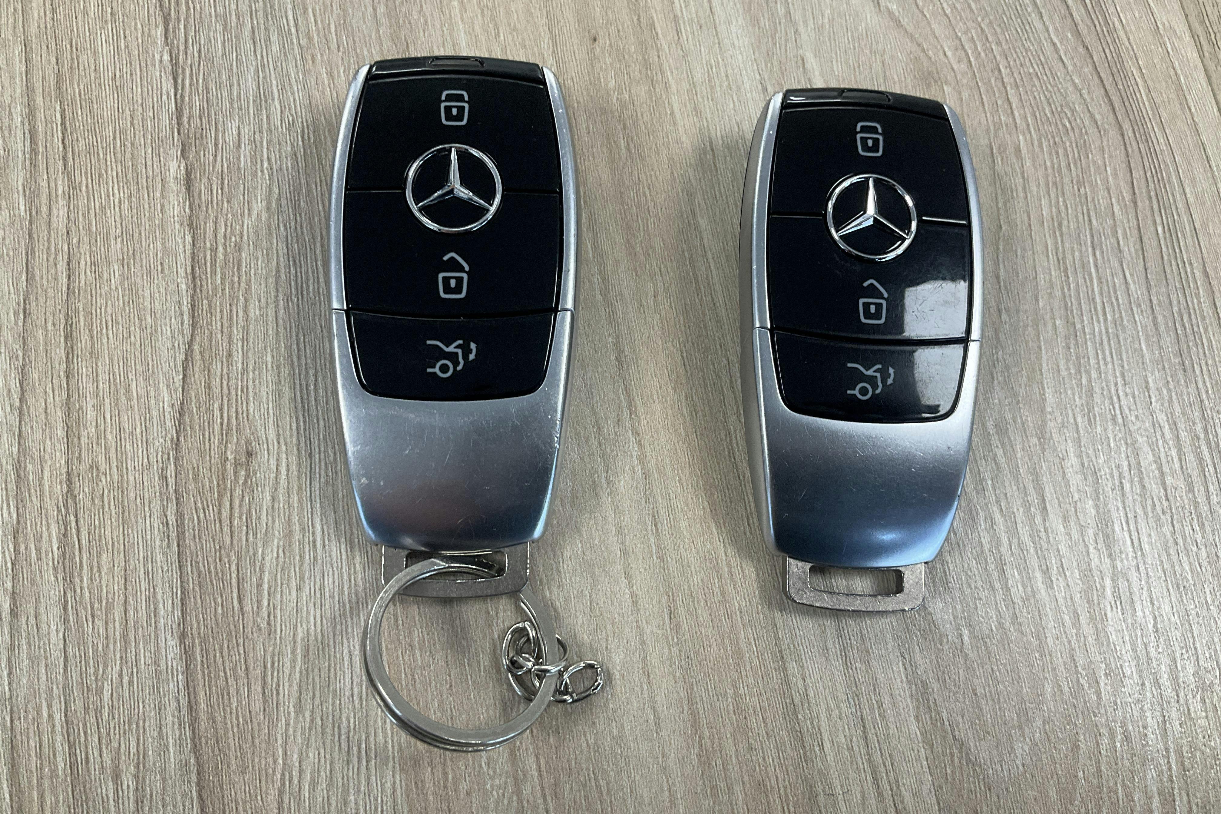 Mercedes E 220 d Kombi S213 (194hk) - 114 060 km - Automatyczna - czarny - 2017