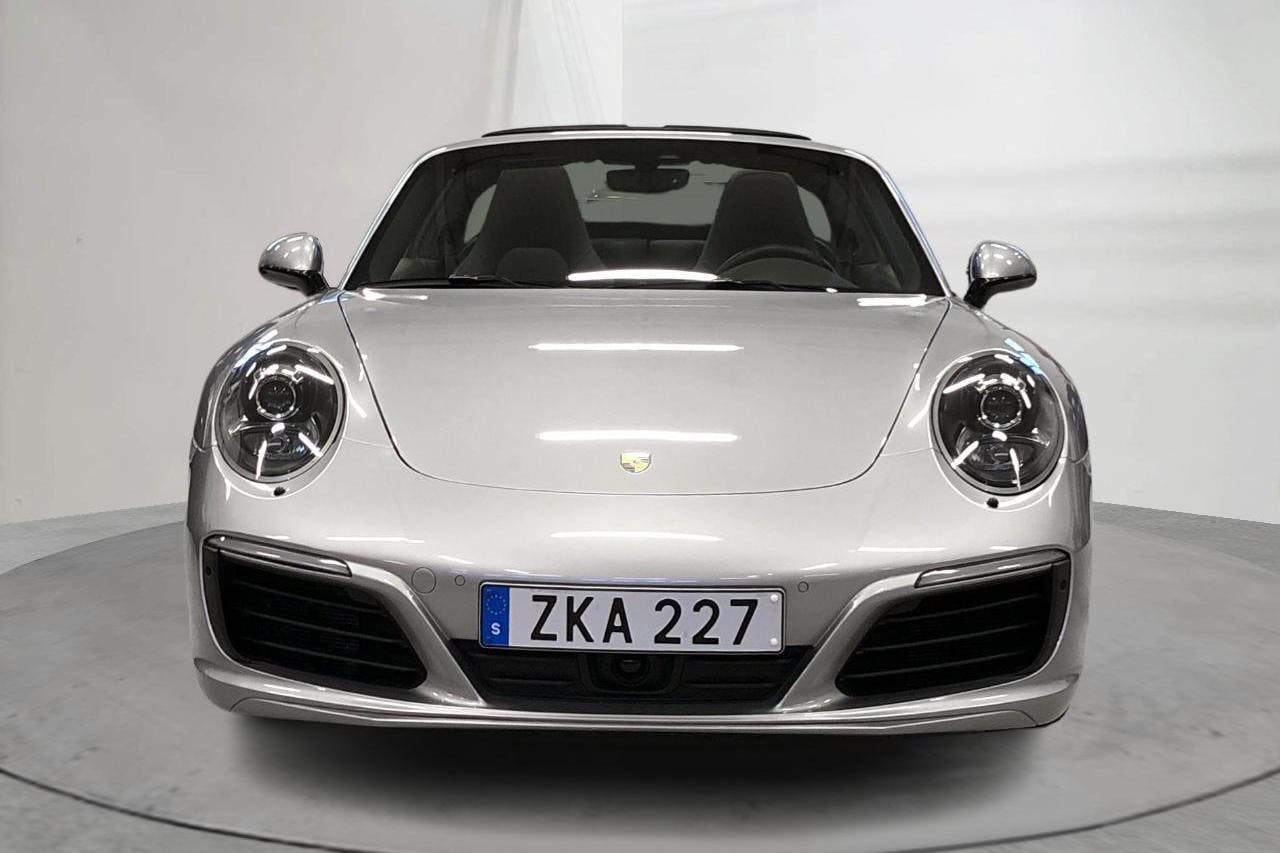 Porsche 911 Targa 4 3.0 991 (370hk) - 4 068 mil - Automat - silver - 2017