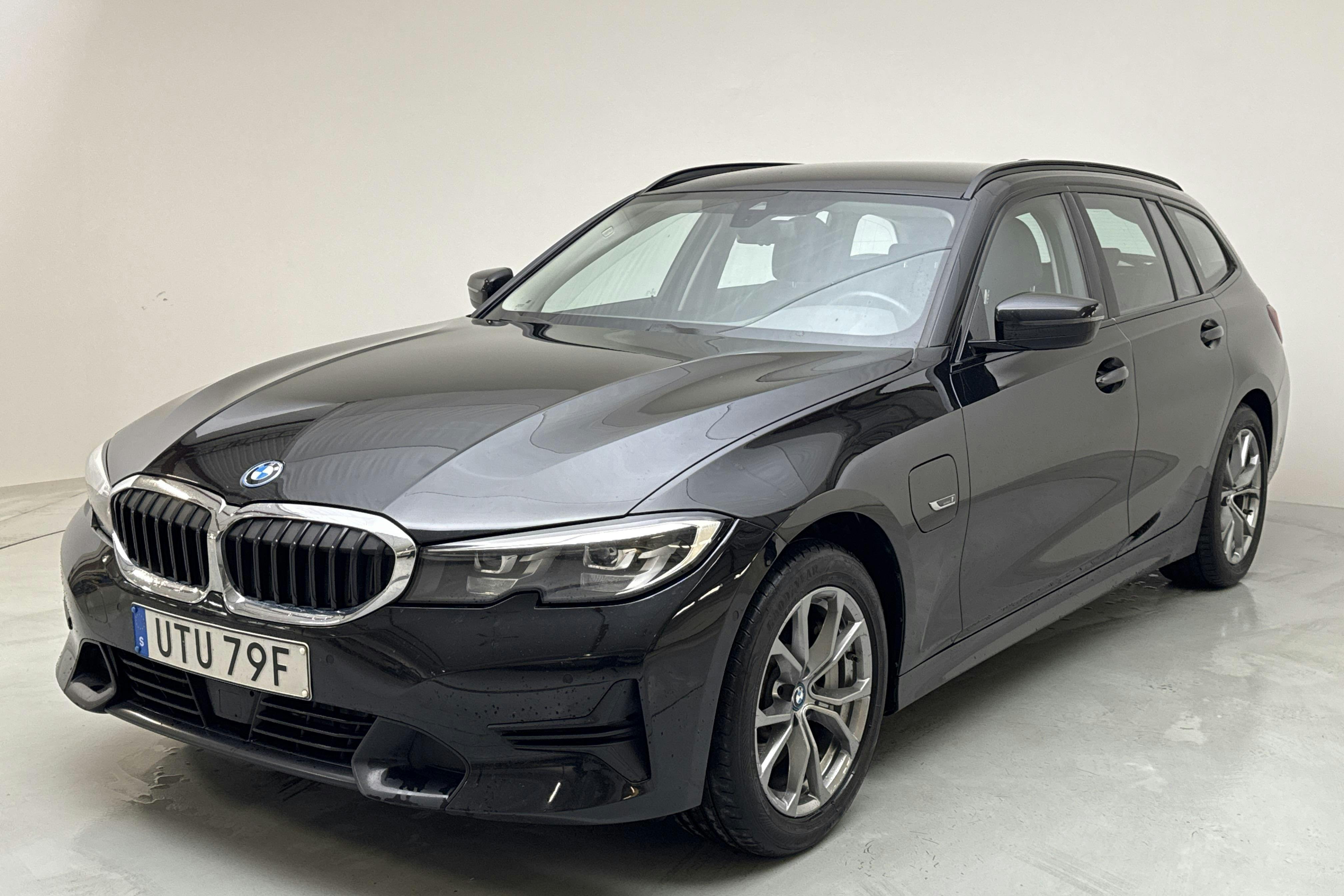 BMW 330e Touring, G21 (292hk) - 145 060 km - Automatic - black - 2022