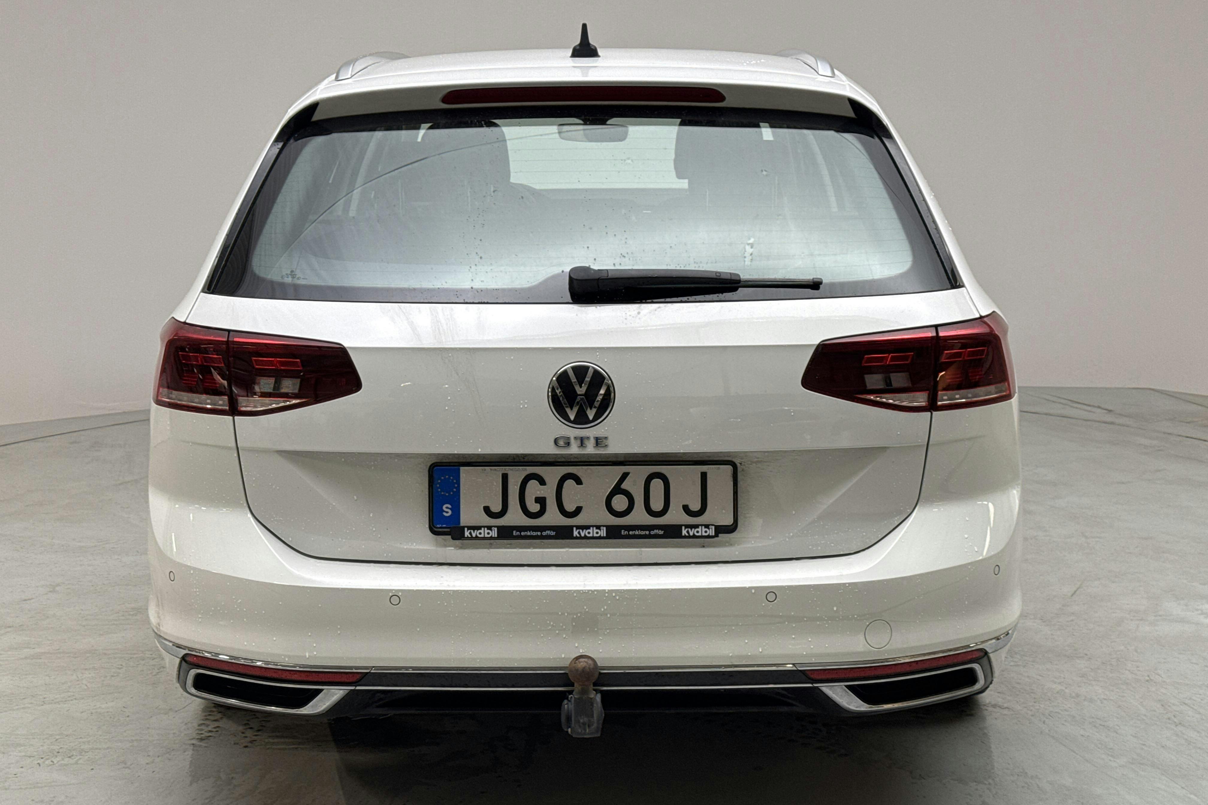 VW Passat 1.4 GTE Sportscombi (218hk) - 102 960 km - Automaatne - valge - 2022