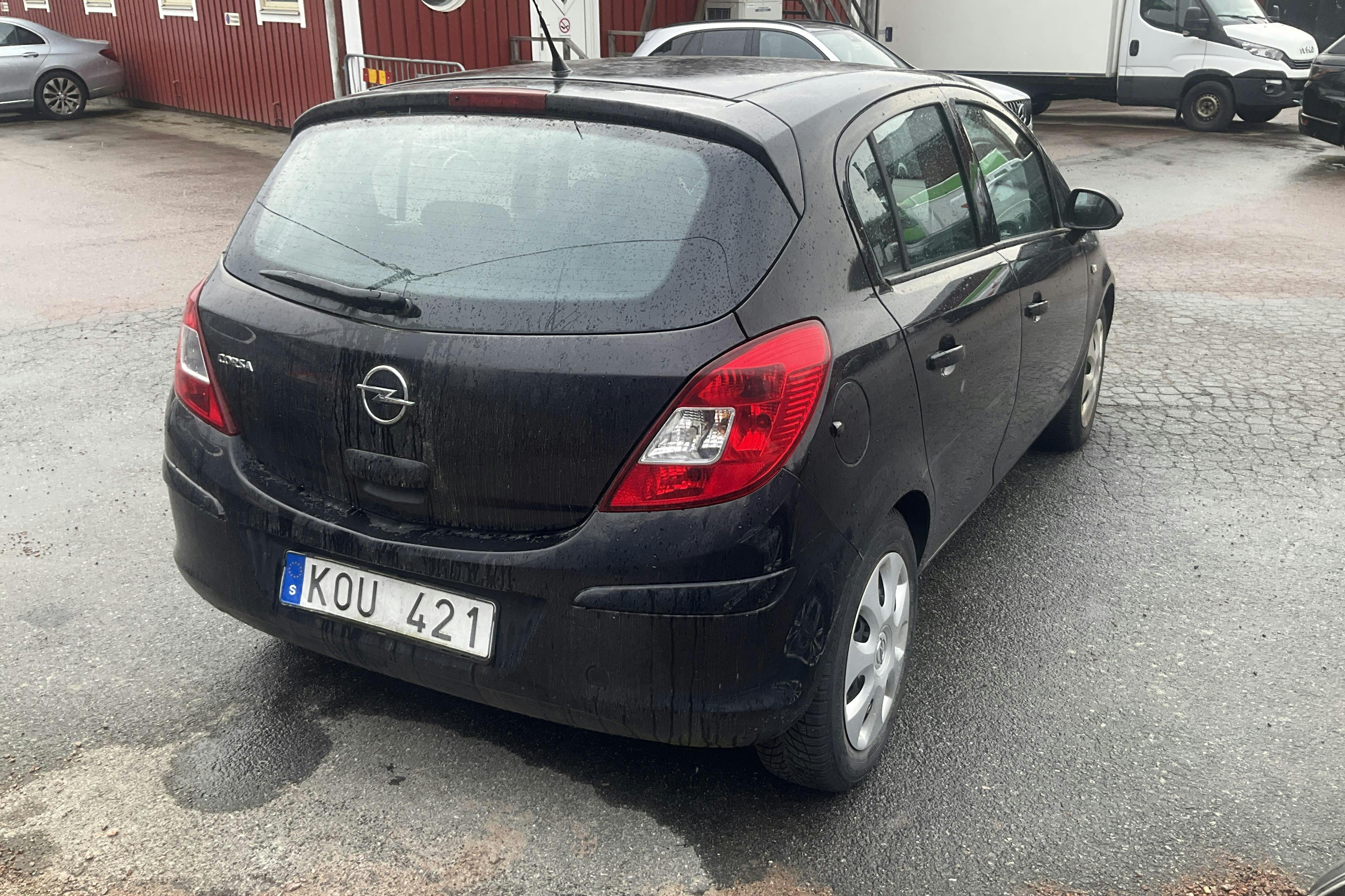 Opel Corsa 1.2 5dr (80hk) - 30 710 km - Automatic - black - 2010
