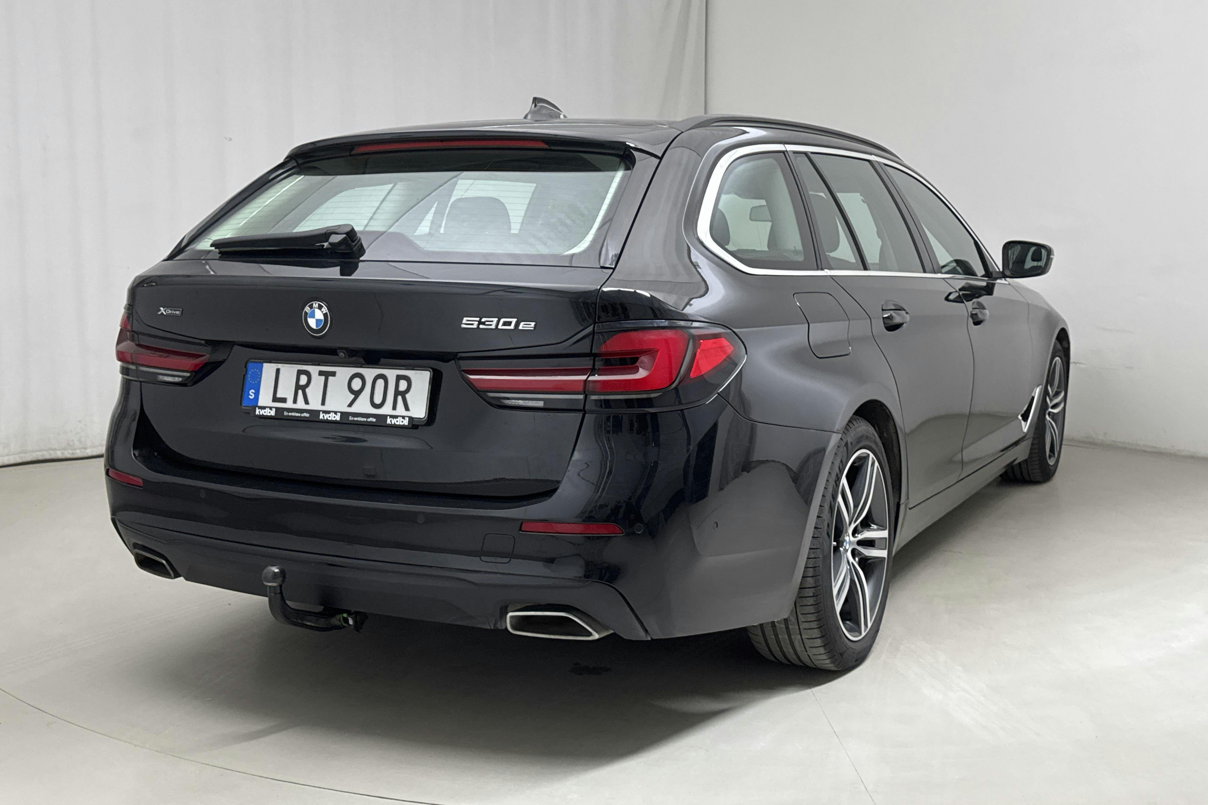 BMW 530e xDrive Touring, G31 12kWh LCI (292hk) - 72 970 km - Automatic - black - 2021